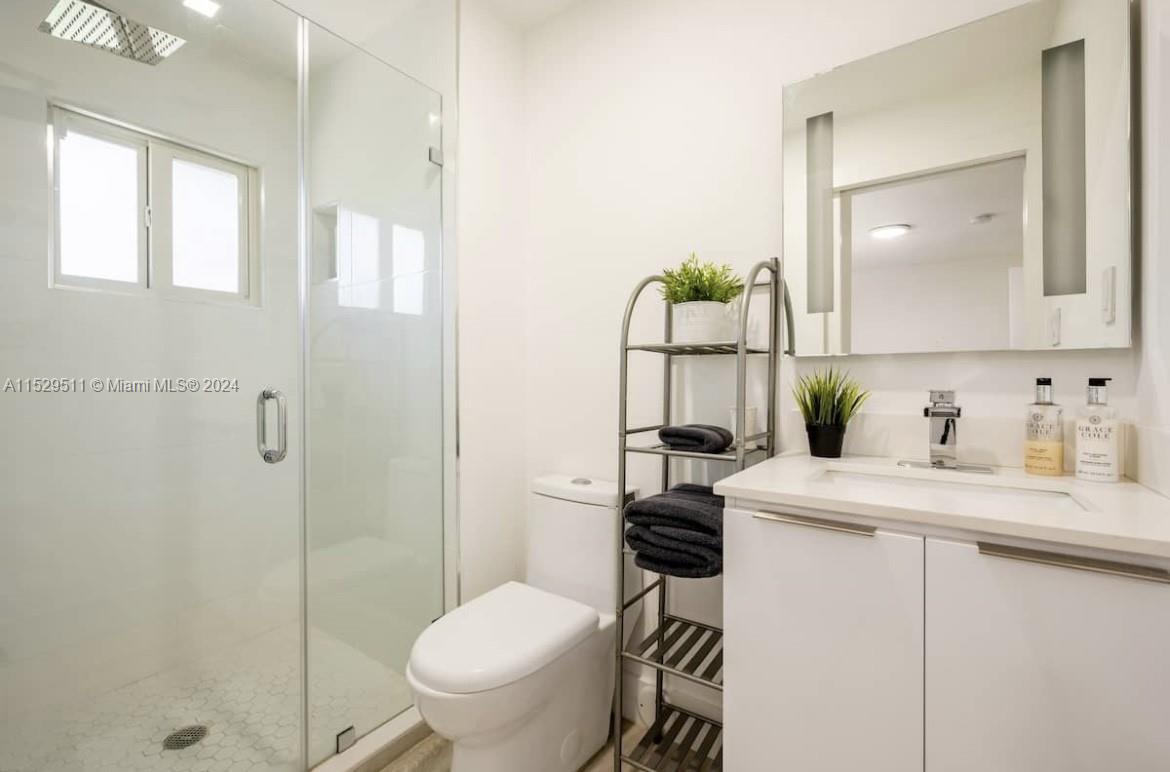 254 NW 51st St, Miami, Florida 33127, 3 Bedrooms Bedrooms, ,3 BathroomsBathrooms,Residentiallease,For Rent,254 NW 51st St,A11529511