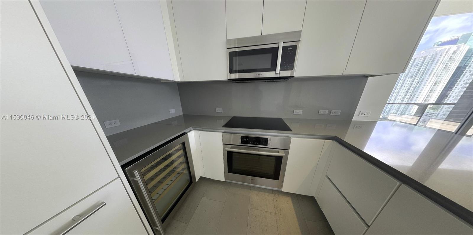 88 SW 7th St 1711, Miami, Florida 33130, 2 Bedrooms Bedrooms, ,2 BathroomsBathrooms,Residentiallease,For Rent,88 SW 7th St 1711,A11530046