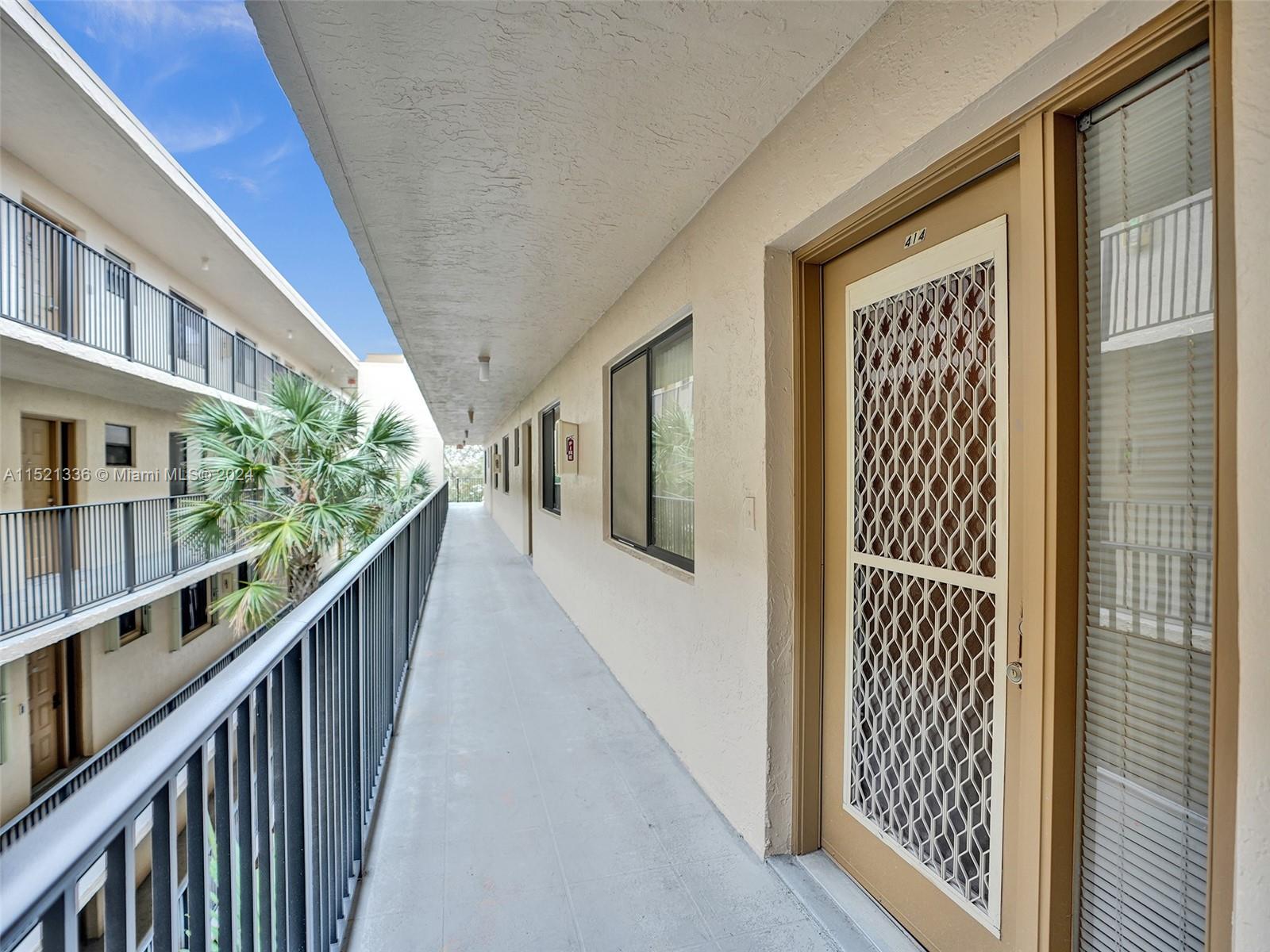 8040 Hampton Blvd 414, North Lauderdale, Florida 33068, 2 Bedrooms Bedrooms, ,2 BathroomsBathrooms,Residential,For Sale,8040 Hampton Blvd 414,A11521336