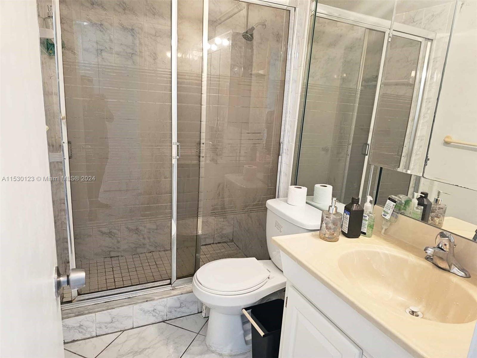 200 NE 12th Ave 5C, Hallandale Beach, Florida 33009, 2 Bedrooms Bedrooms, ,2 BathroomsBathrooms,Residential,For Sale,200 NE 12th Ave 5C,A11530123