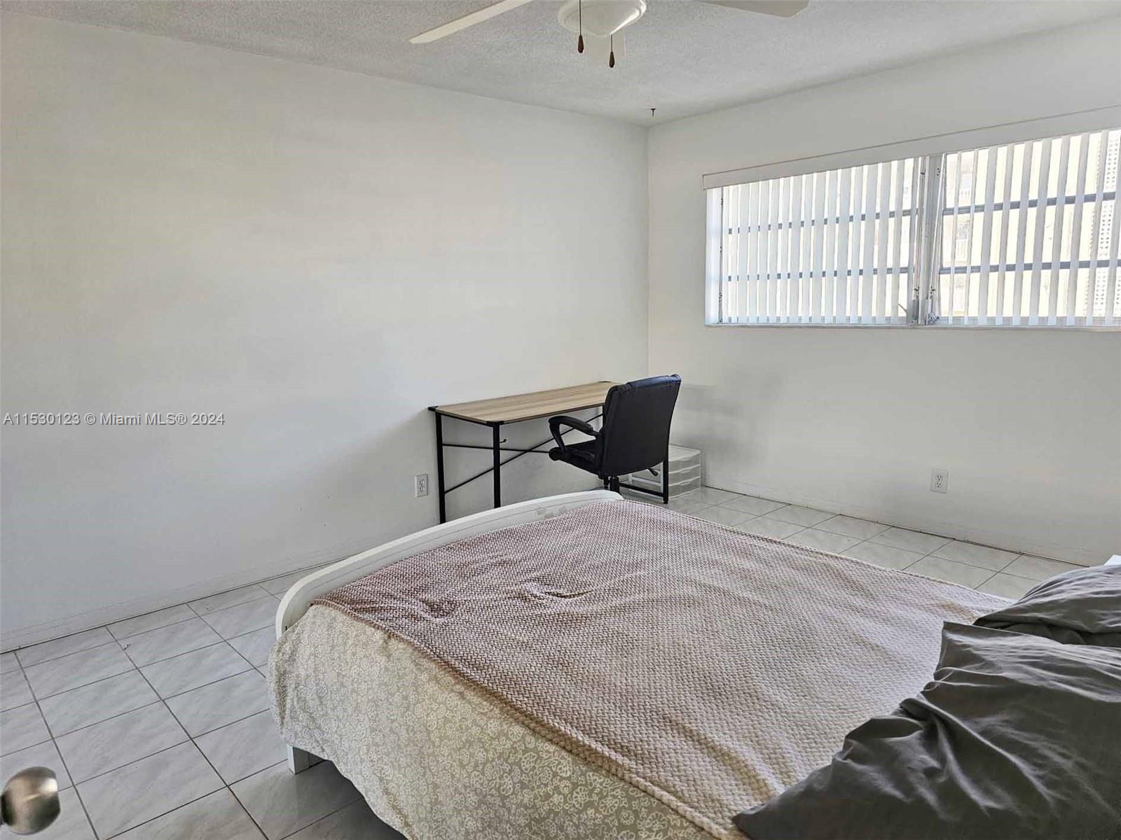 200 NE 12th Ave 5C, Hallandale Beach, Florida 33009, 2 Bedrooms Bedrooms, ,2 BathroomsBathrooms,Residential,For Sale,200 NE 12th Ave 5C,A11530123