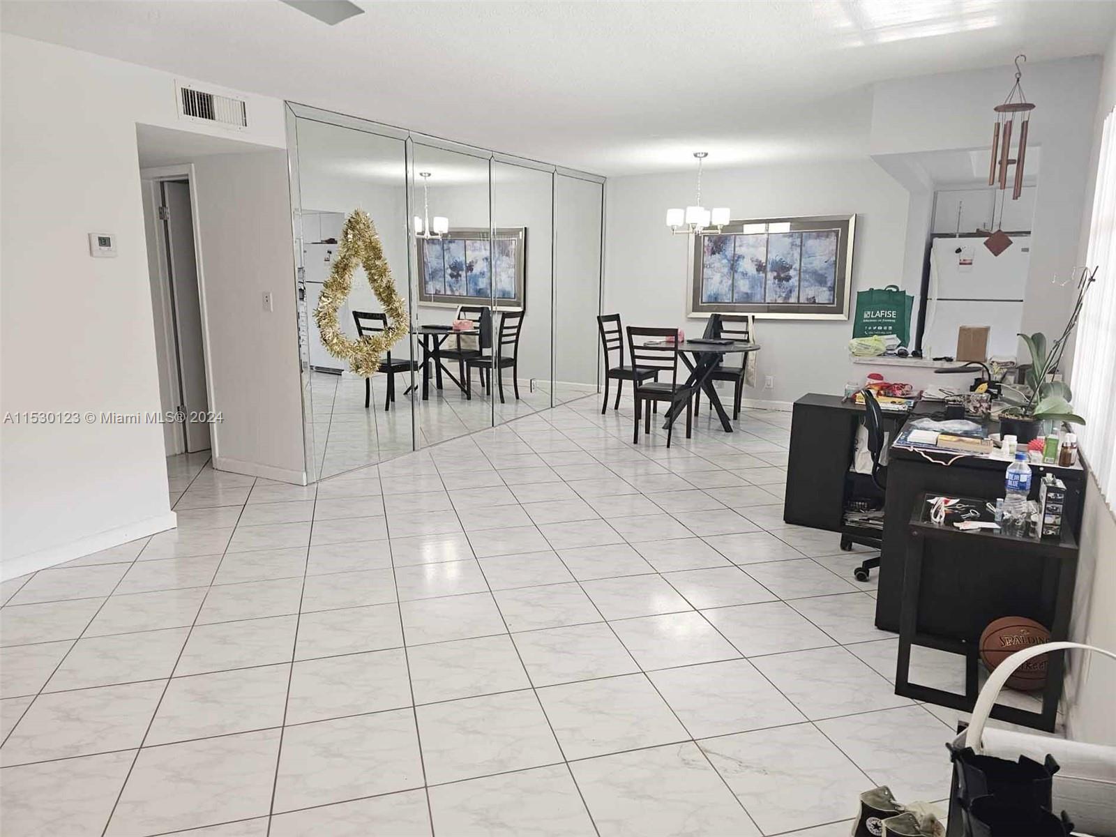 200 NE 12th Ave 5C, Hallandale Beach, Florida 33009, 2 Bedrooms Bedrooms, ,2 BathroomsBathrooms,Residential,For Sale,200 NE 12th Ave 5C,A11530123