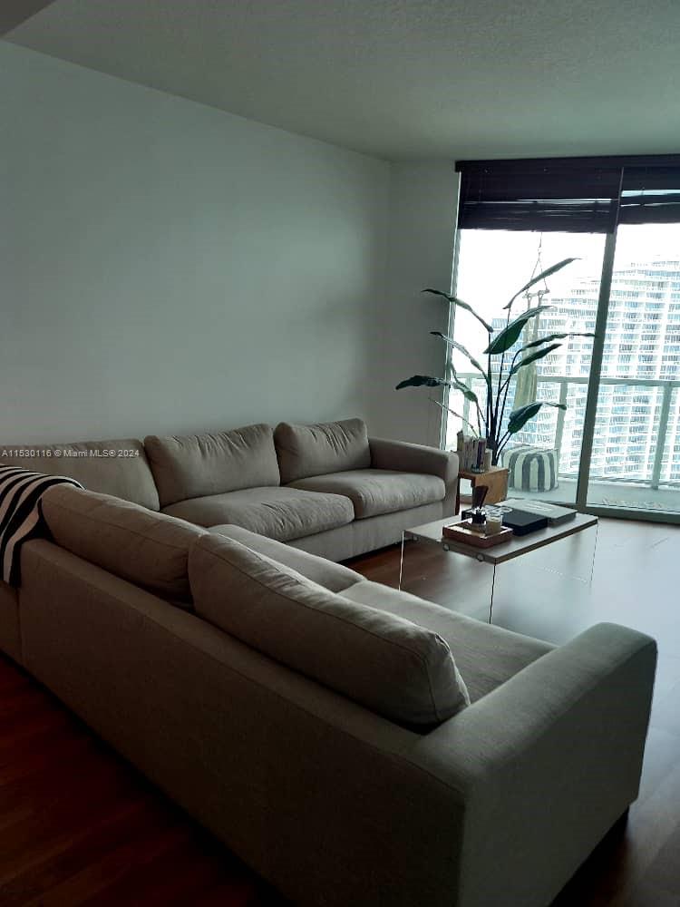 1900 N Bayshore Dr 3606, Miami, Florida 33132, 1 Bedroom Bedrooms, ,1 BathroomBathrooms,Residential,For Sale,1900 N Bayshore Dr 3606,A11530116