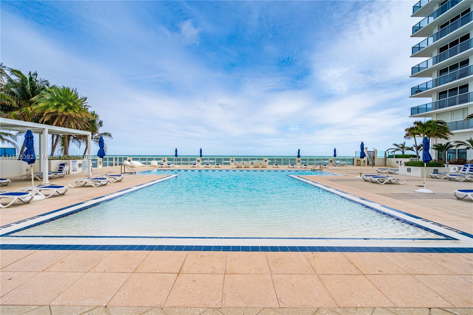 2751 S Ocean Dr 208S, Hollywood, Florida 33019, 2 Bedrooms Bedrooms, ,2 BathroomsBathrooms,Residential,For Sale,2751 S Ocean Dr 208S,A11528392