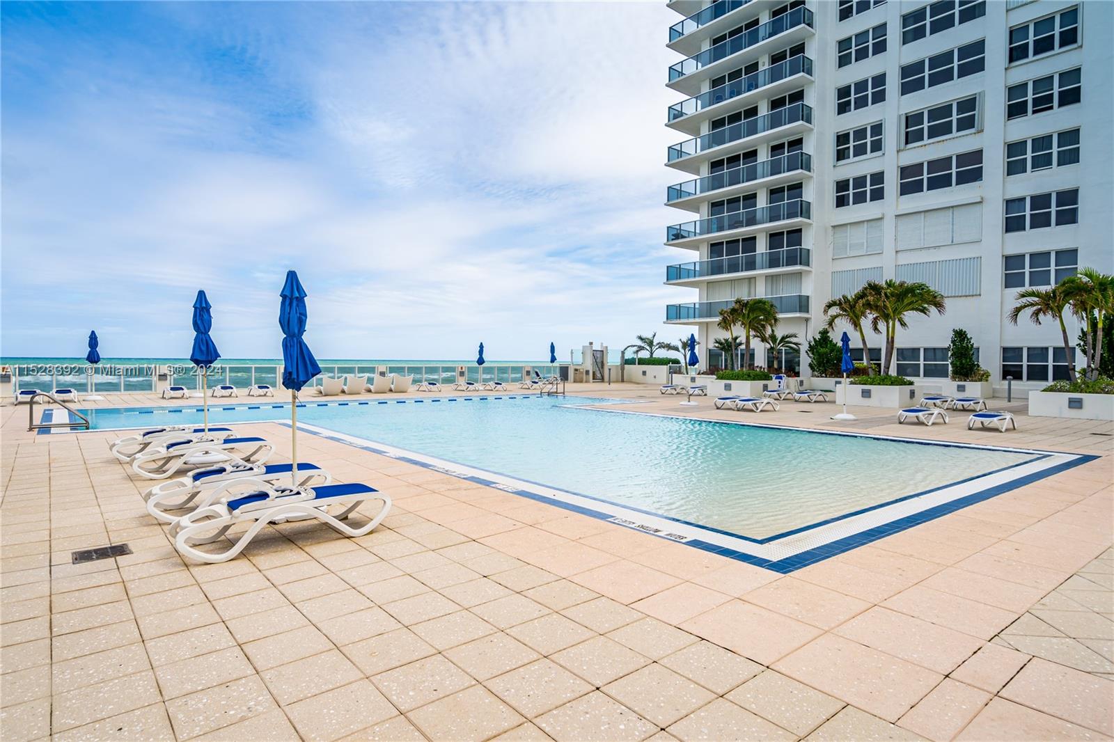 2751 S Ocean Dr 208S, Hollywood, Florida 33019, 2 Bedrooms Bedrooms, ,2 BathroomsBathrooms,Residential,For Sale,2751 S Ocean Dr 208S,A11528392