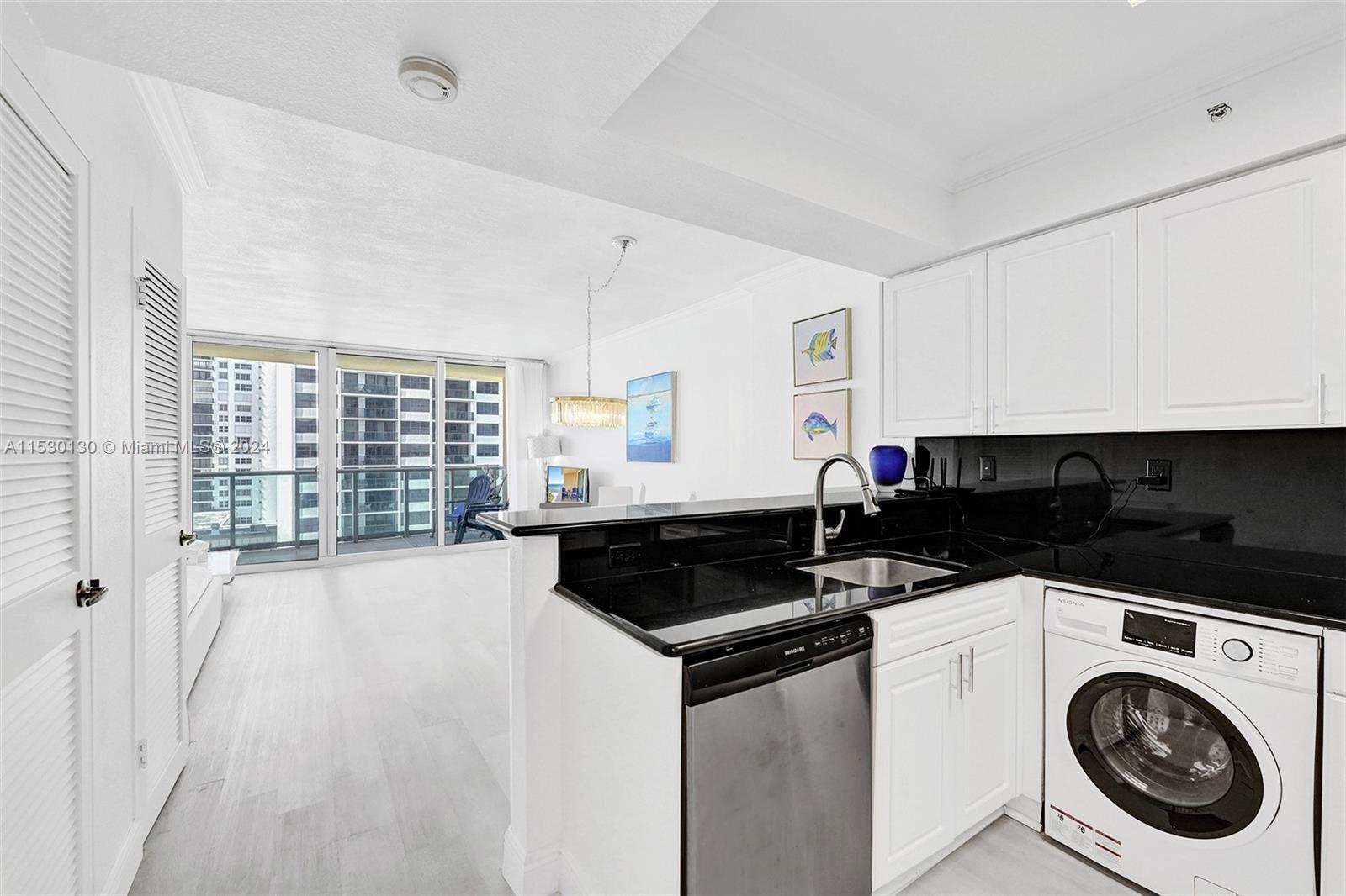 2501 S Ocean Dr 905 (Available May 2), Hollywood, Florida 33019, ,1 BathroomBathrooms,Residentiallease,For Rent,2501 S Ocean Dr 905 (Available May 2),A11530130