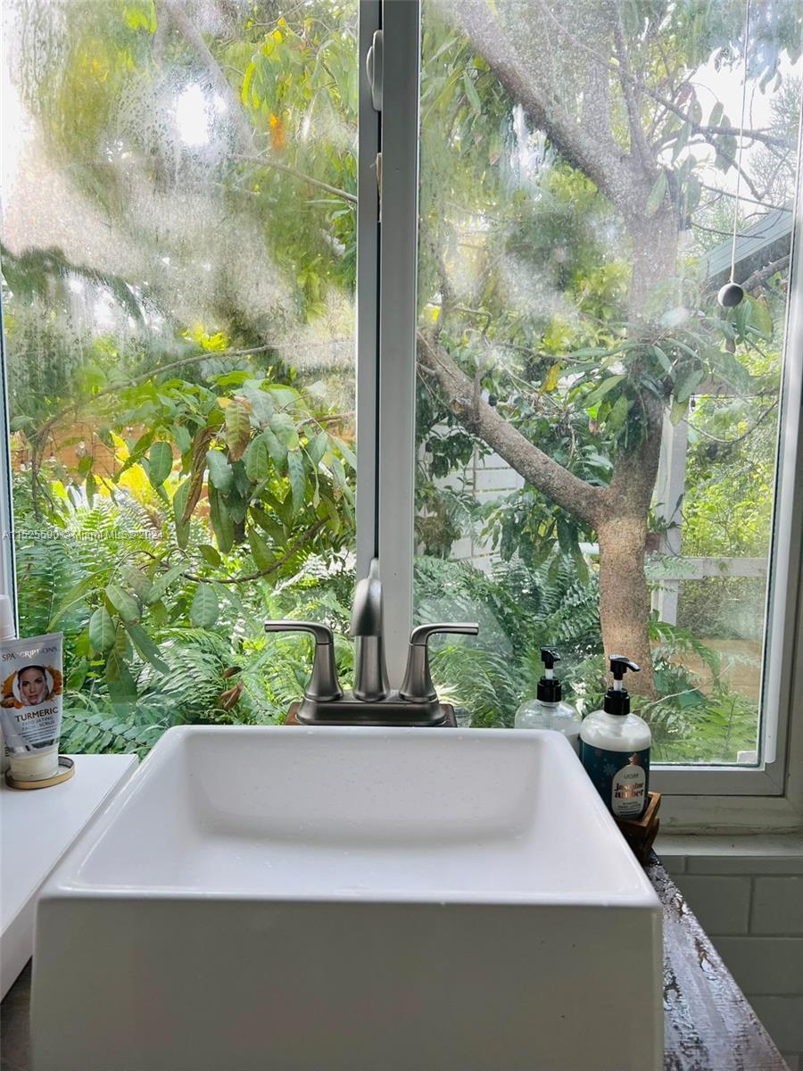 10300 N Miami Ave, Miami Shores, Florida 33150, 4 Bedrooms Bedrooms, ,3 BathroomsBathrooms,Residential,For Sale,10300 N Miami Ave,A11525590