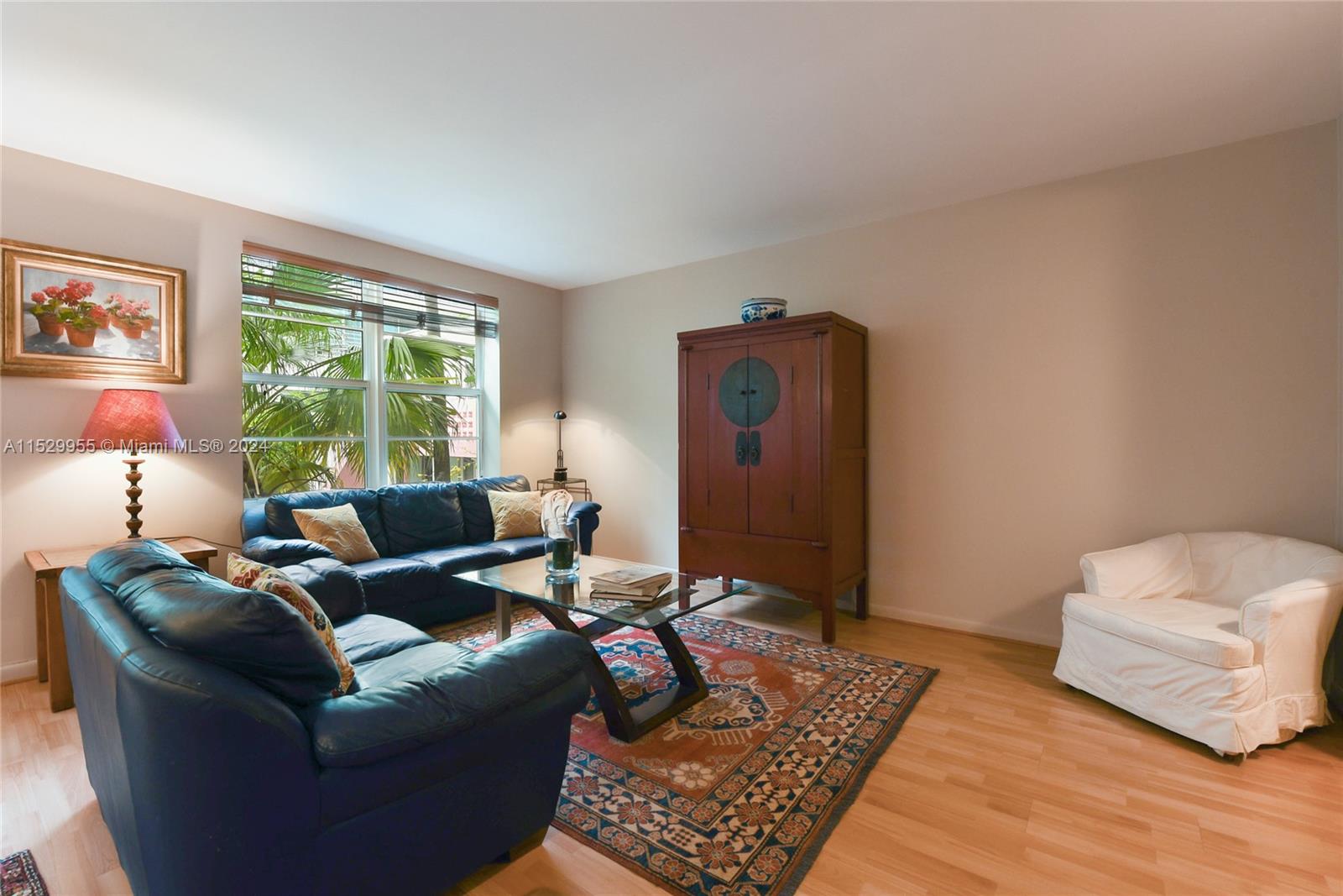 Furniture differs; new images coming soon.