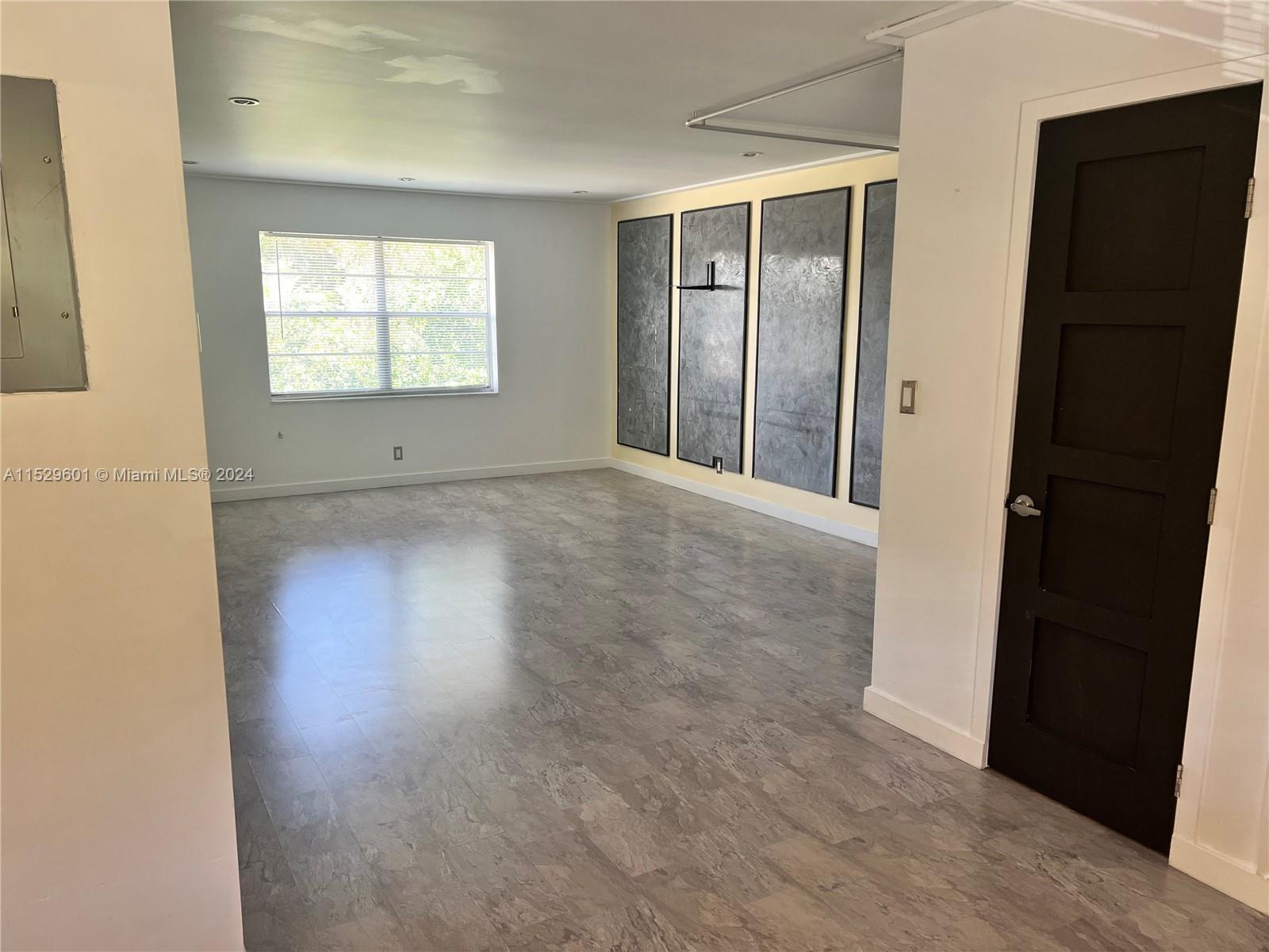 1300 Moffett St 305, Hallandale Beach, Florida 33009, 1 Bedroom Bedrooms, ,1 BathroomBathrooms,Residentiallease,For Rent,1300 Moffett St 305,A11529601