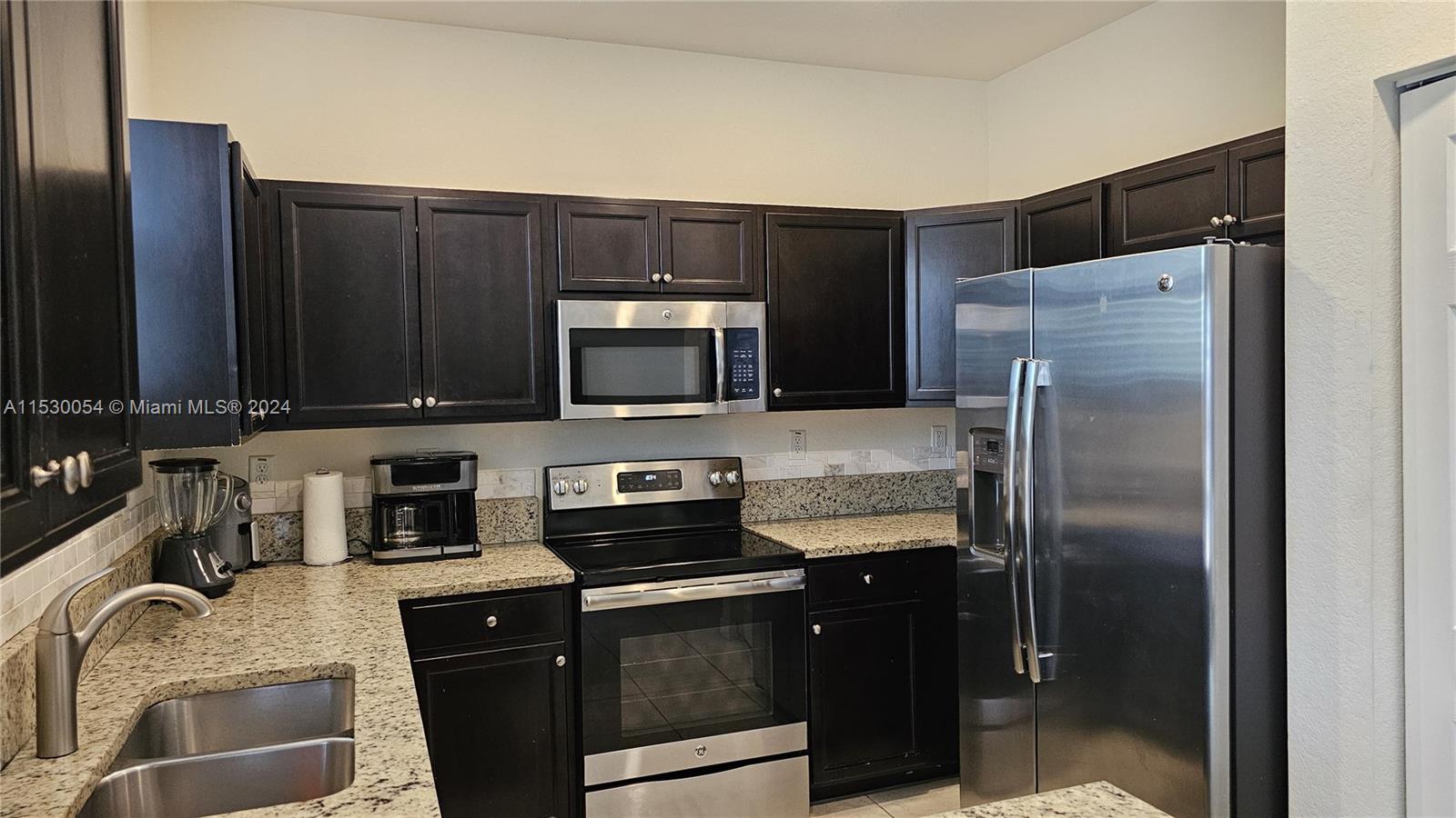 161 SE 34th Ter 33, Homestead, Florida 33033, 3 Bedrooms Bedrooms, ,2 BathroomsBathrooms,Residential,For Sale,161 SE 34th Ter 33,A11530054