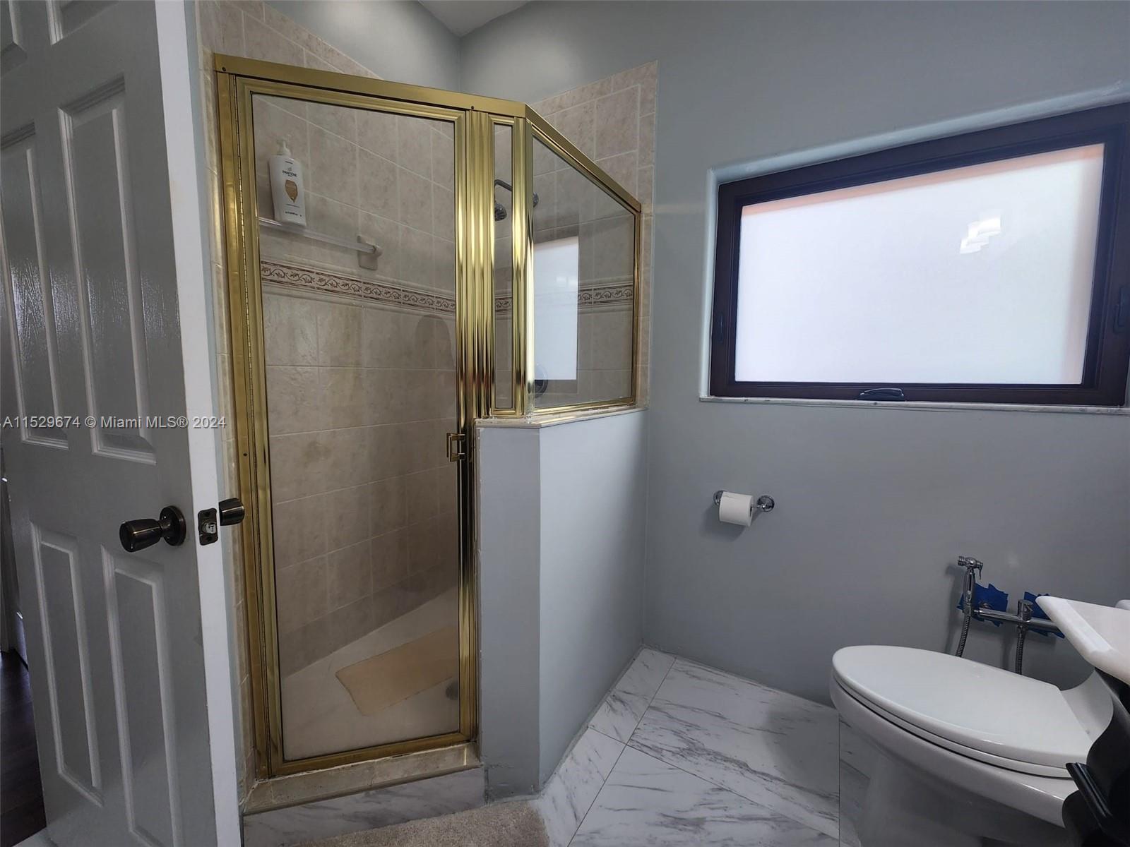 16167 SW 61st Ln 16167, Miami, Florida 33193, 4 Bedrooms Bedrooms, ,2 BathroomsBathrooms,Residentiallease,For Rent,16167 SW 61st Ln 16167,A11529674