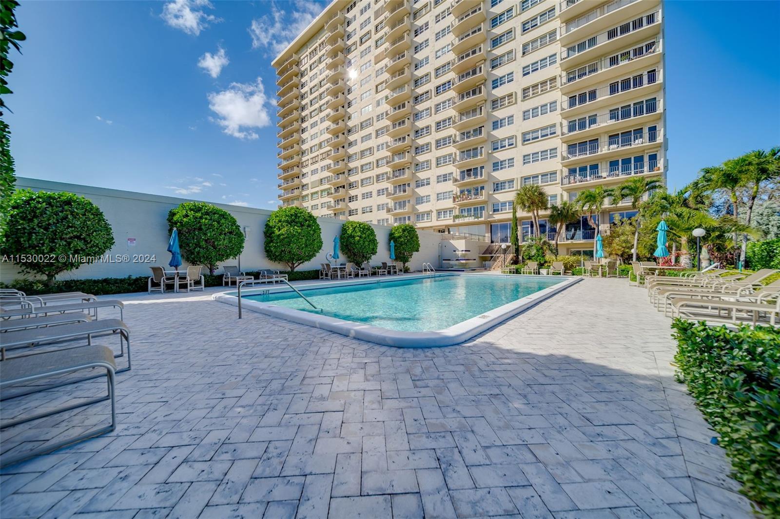 2500 Las Olas Blvd, Fort Lauderdale, FL, 33301 United States, 3 Bedrooms Bedrooms, ,2 BathroomsBathrooms,Residential,For Sale,Las Olas Blvd,A11530022