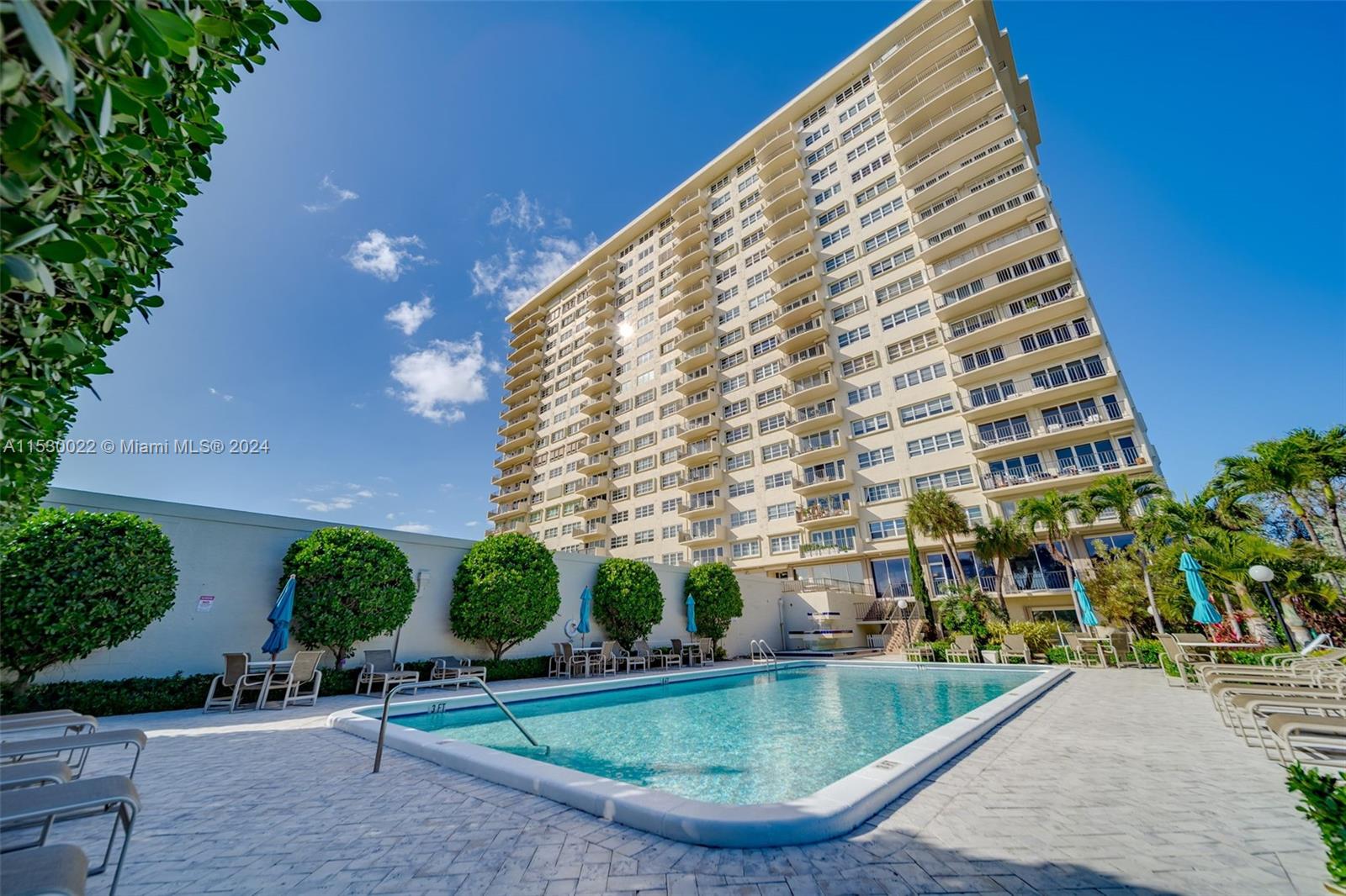 2500 Las Olas Blvd, Fort Lauderdale, FL, 33301 United States, 3 Bedrooms Bedrooms, ,2 BathroomsBathrooms,Residential,For Sale,Las Olas Blvd,A11530022