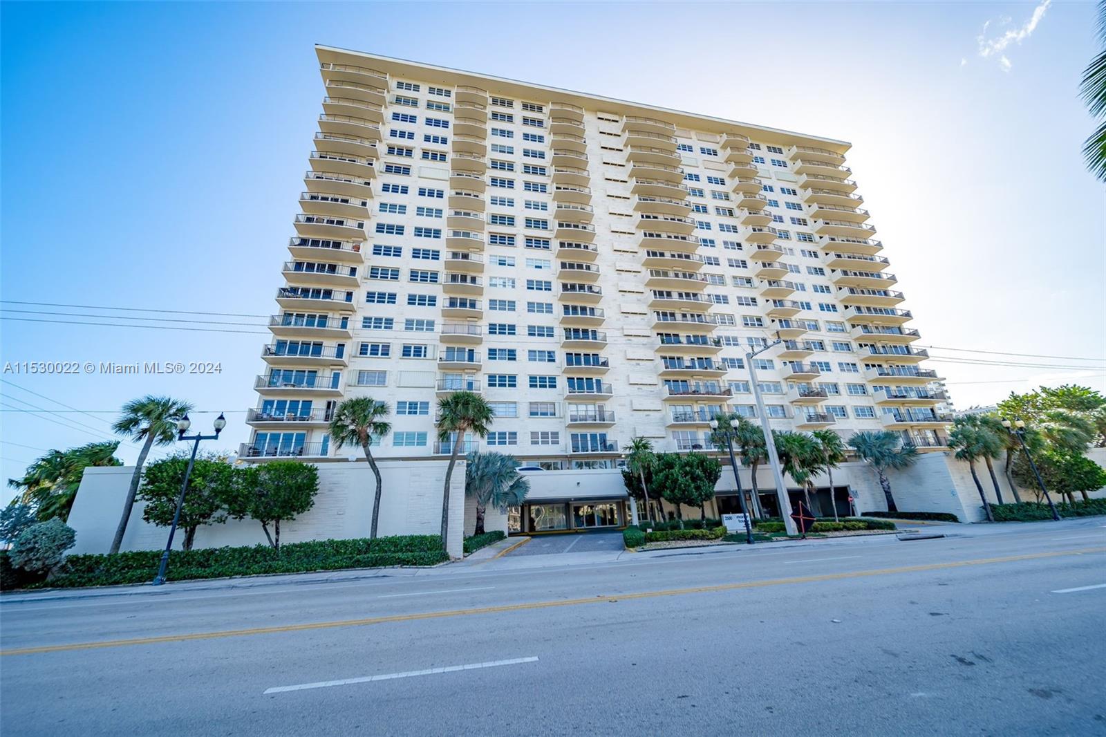 2500 Las Olas Blvd, Fort Lauderdale, FL, 33301 United States, 3 Bedrooms Bedrooms, ,2 BathroomsBathrooms,Residential,For Sale,Las Olas Blvd,A11530022