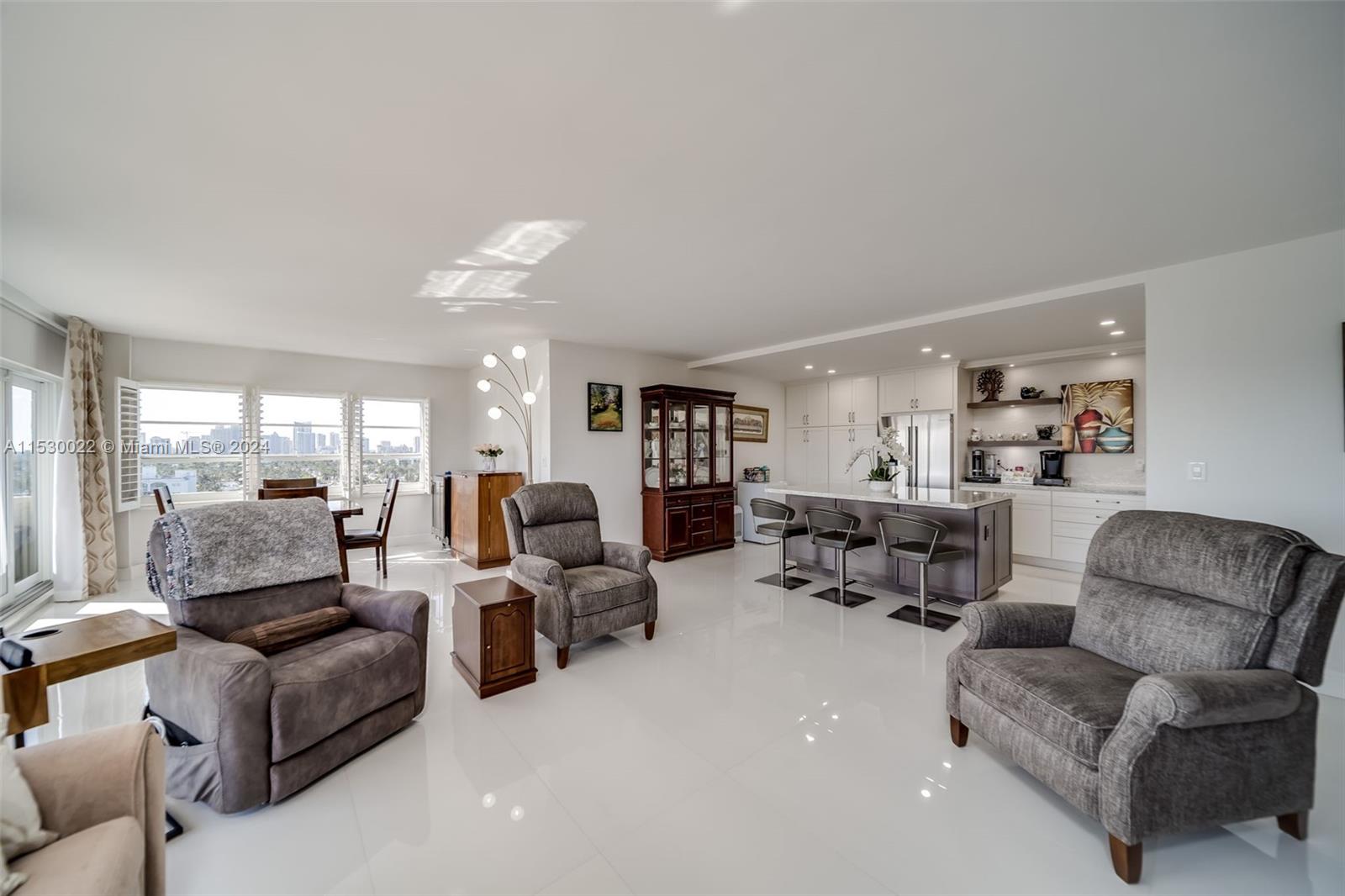 2500 Las Olas Blvd, Fort Lauderdale, FL, 33301 United States, 3 Bedrooms Bedrooms, ,2 BathroomsBathrooms,Residential,For Sale,Las Olas Blvd,A11530022