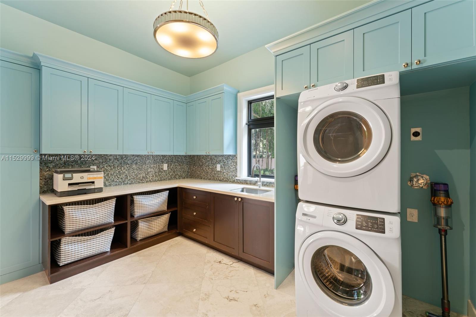 10001 Fairchild Way, Coral Gables, FL, 33156 United States, 7 Bedrooms Bedrooms, ,7 BathroomsBathrooms,Residential,For Sale,Fairchild Way,A11529999