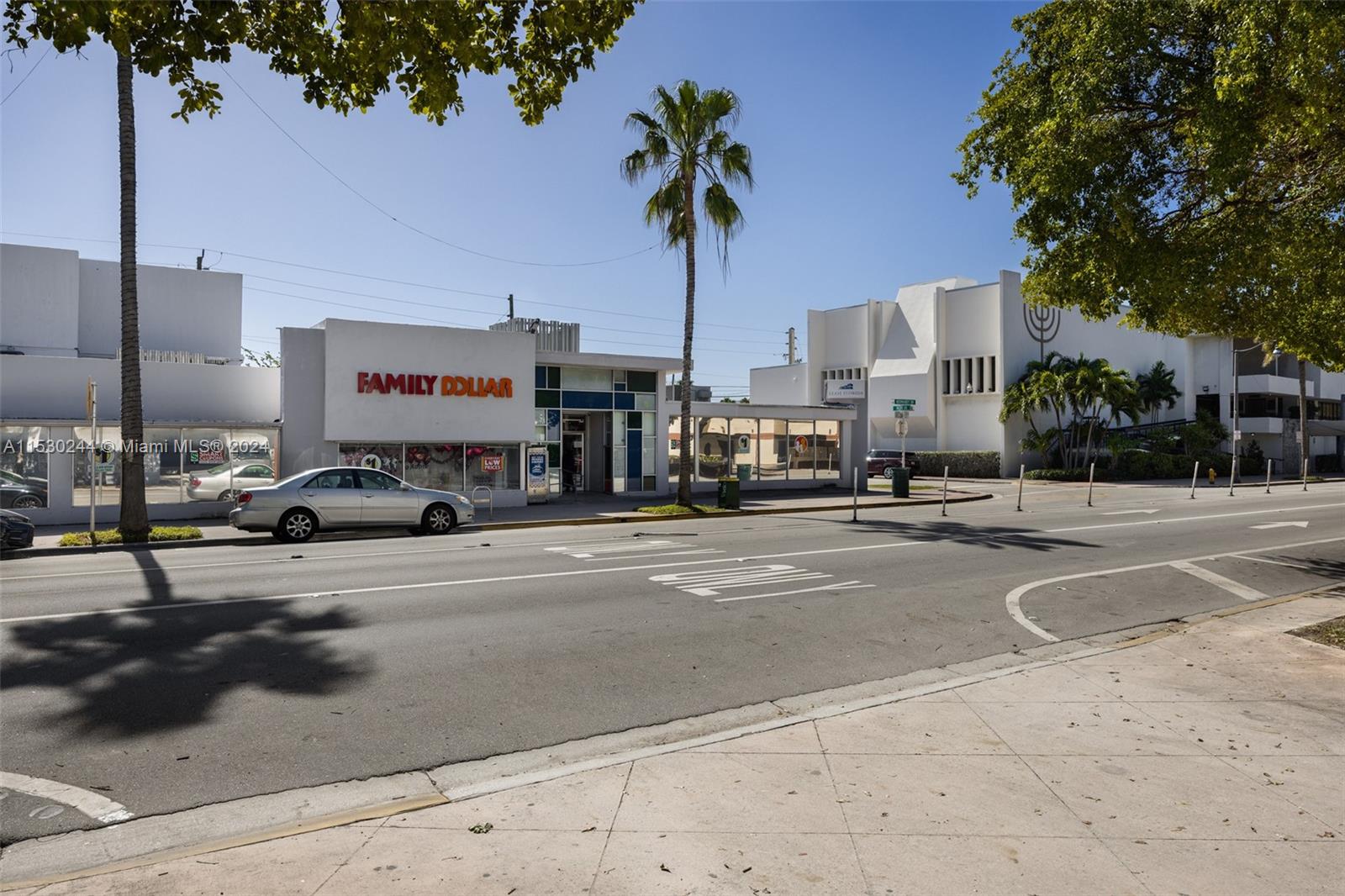 1145 Normandy Dr 202, Miami Beach, Florida 33141, 2 Bedrooms Bedrooms, ,2 BathroomsBathrooms,Residential,For Sale,1145 Normandy Dr 202,A11530244