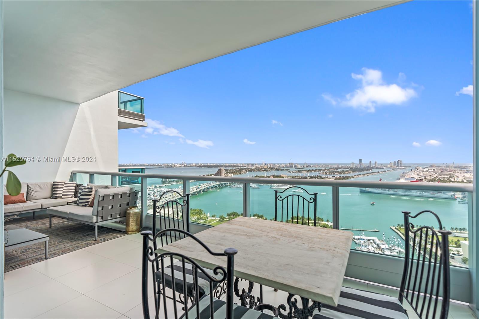 900 Biscayne Blvd 4102, Miami, Florida 33132, 3 Bedrooms Bedrooms, ,3 BathroomsBathrooms,Residential,For Sale,900 Biscayne Blvd 4102,A11529764