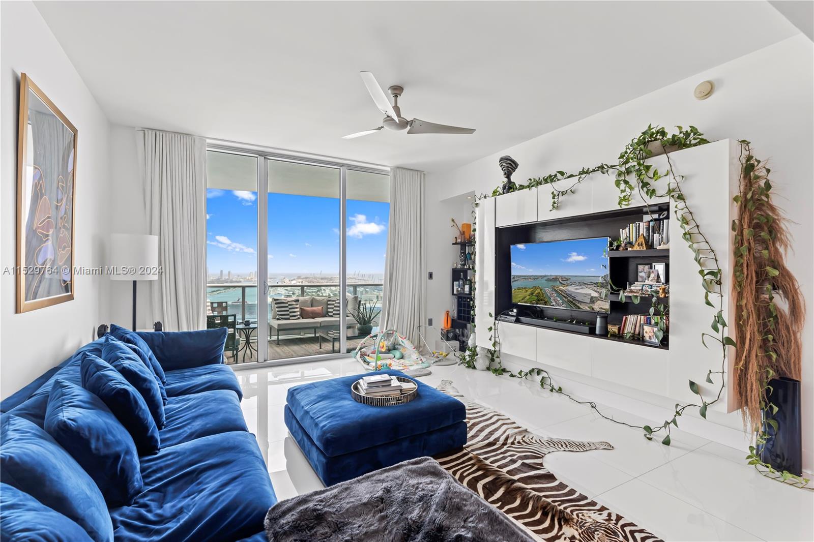 900 Biscayne Blvd 4102, Miami, Florida 33132, 3 Bedrooms Bedrooms, ,3 BathroomsBathrooms,Residential,For Sale,900 Biscayne Blvd 4102,A11529764