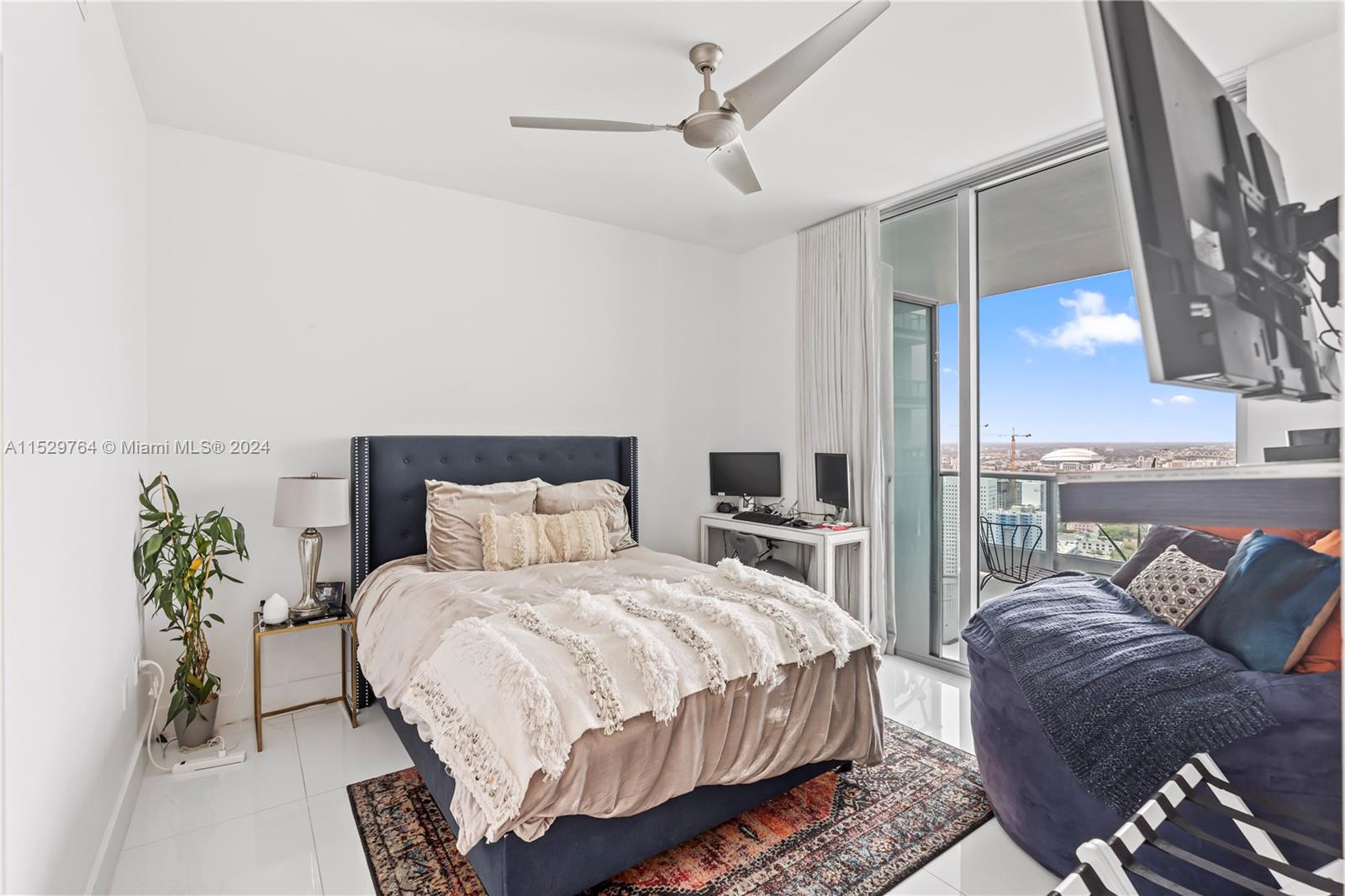 900 Biscayne Blvd 4102, Miami, Florida 33132, 3 Bedrooms Bedrooms, ,3 BathroomsBathrooms,Residential,For Sale,900 Biscayne Blvd 4102,A11529764