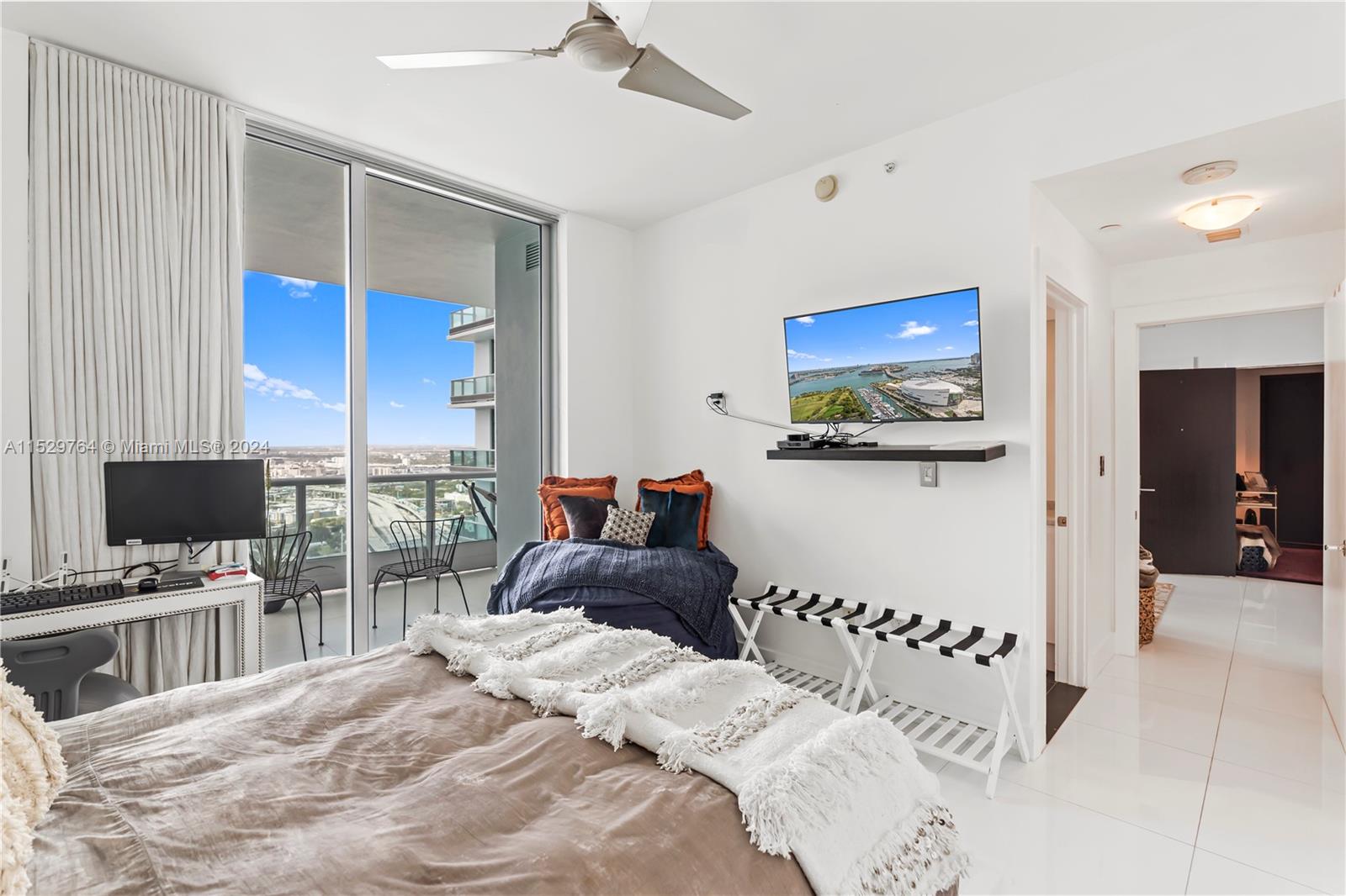 900 Biscayne Blvd 4102, Miami, Florida 33132, 3 Bedrooms Bedrooms, ,3 BathroomsBathrooms,Residential,For Sale,900 Biscayne Blvd 4102,A11529764