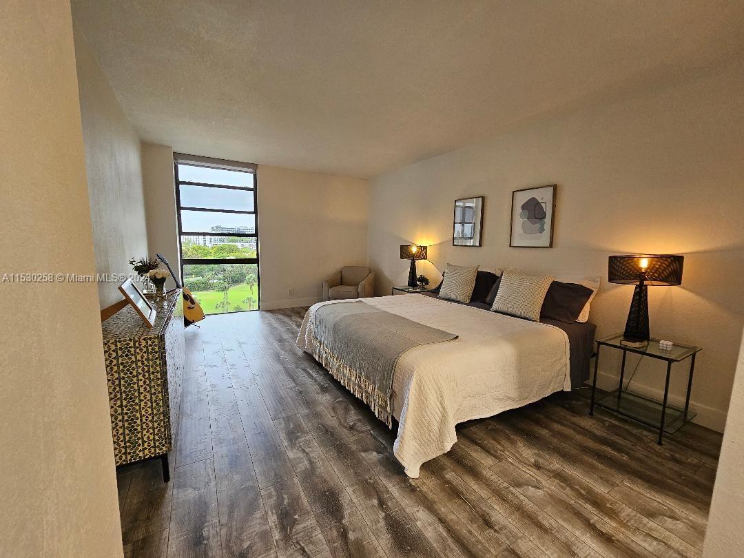 20335 Country Club Dr, Aventura, FL, 33180 United States, 2 Bedrooms Bedrooms, ,2 BathroomsBathrooms,Residential,For Sale,Country Club Dr,A11530258