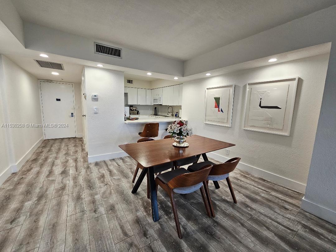 20335 Country Club Dr, Aventura, FL, 33180 United States, 2 Bedrooms Bedrooms, ,2 BathroomsBathrooms,Residential,For Sale,Country Club Dr,A11530258
