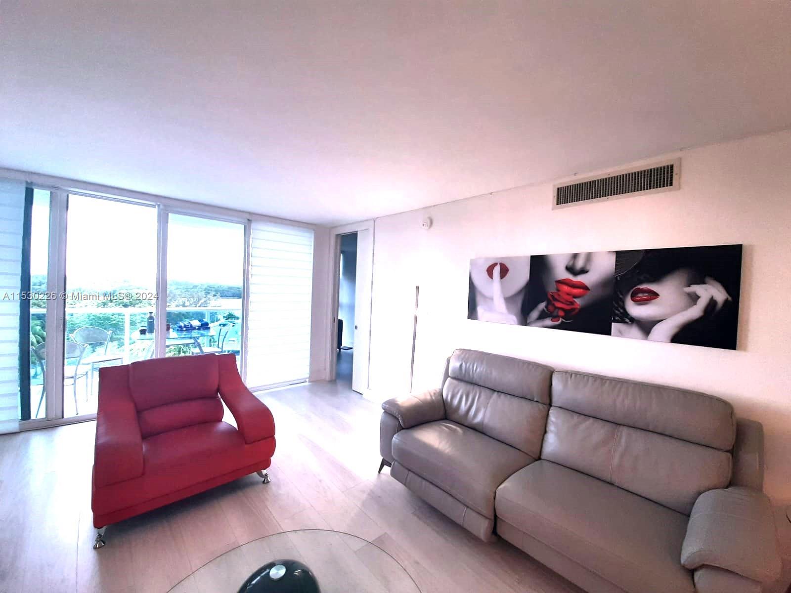 100 Bayview Dr 721, Sunny Isles Beach, Florida 33160, 2 Bedrooms Bedrooms, ,2 BathroomsBathrooms,Residentiallease,For Rent,100 Bayview Dr 721,A11530226