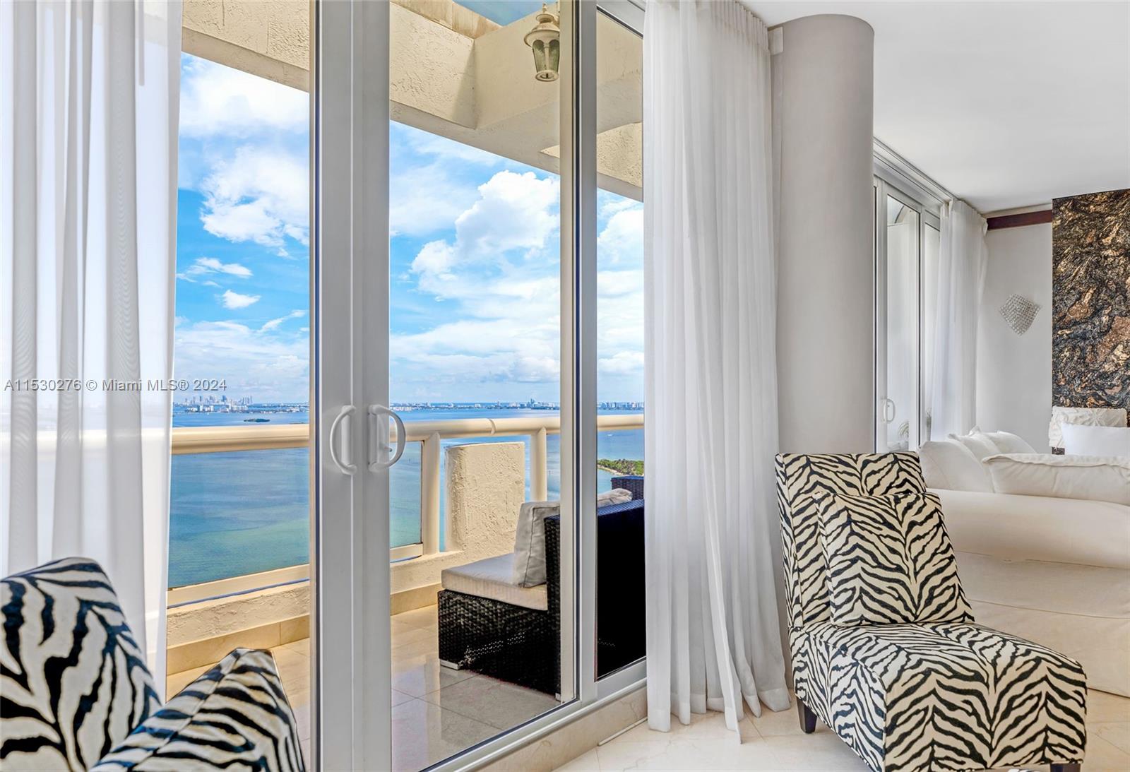 1717 N Bayshore Dr A-4236, Miami, Florida 33132, 2 Bedrooms Bedrooms, ,2 BathroomsBathrooms,Residential,For Sale,1717 N Bayshore Dr A-4236,A11530276