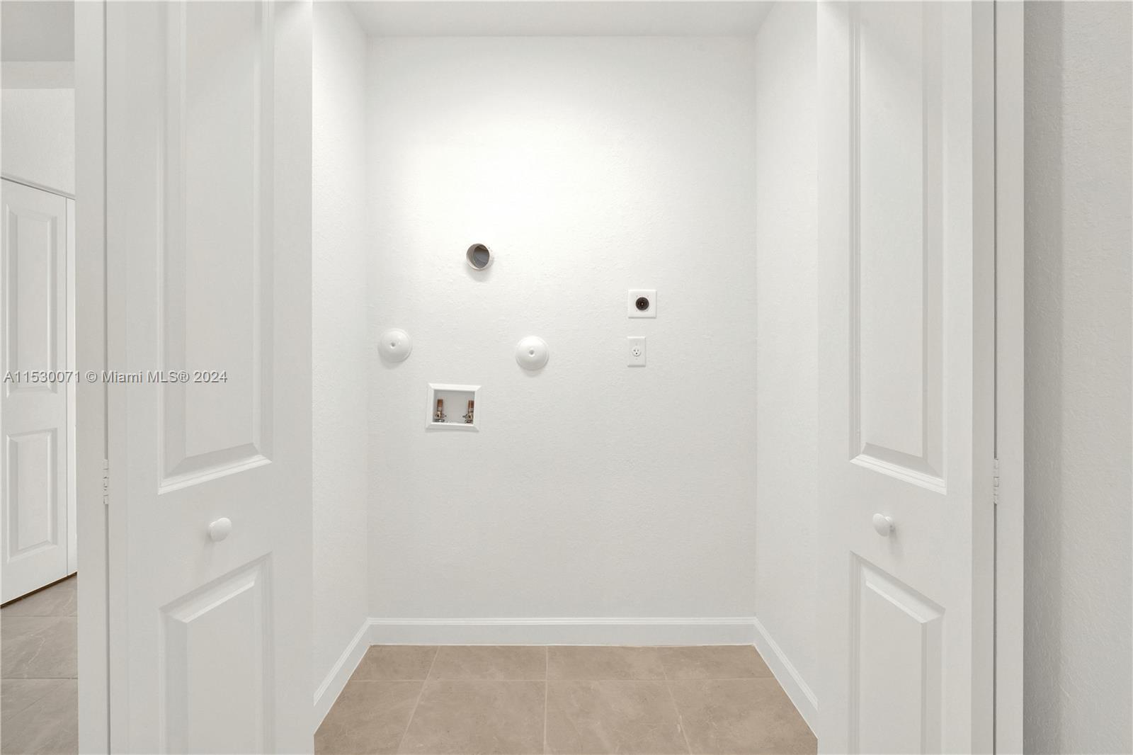 16274 SW 292nd St 16274, Homestead, Florida 33033, 3 Bedrooms Bedrooms, ,2 BathroomsBathrooms,Residential,For Sale,16274 SW 292nd St 16274,A11530071