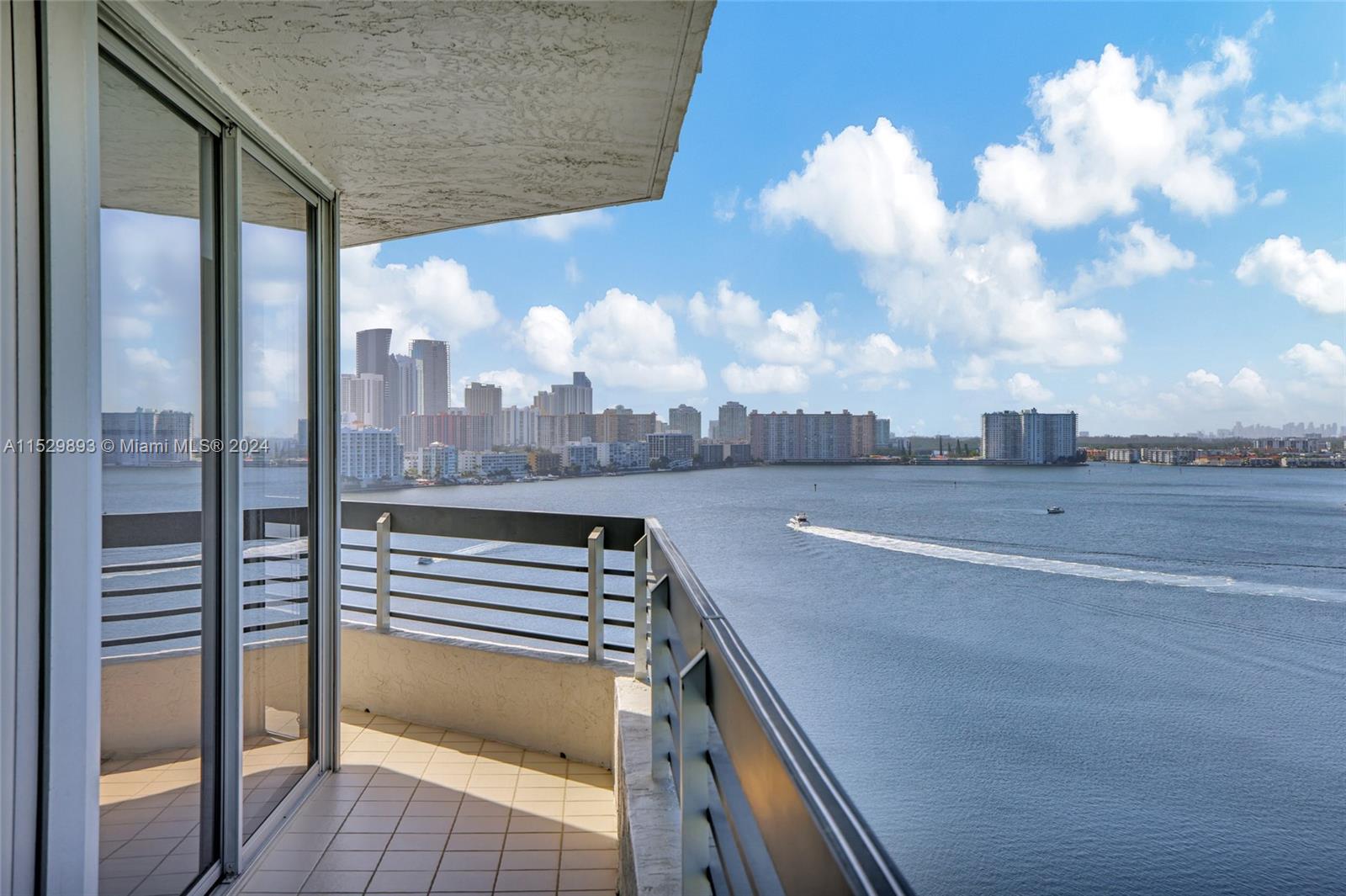 19101 Mystic Pointe Dr, Aventura, FL, 33180 United States, 3 Bedrooms Bedrooms, ,3 BathroomsBathrooms,Residential,For Sale,Mystic Pointe Dr,A11529893