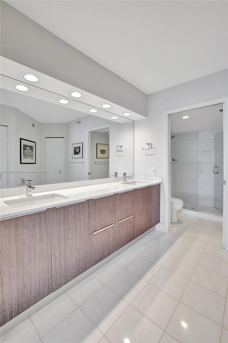 19101 Mystic Pointe Dr, Aventura, FL, 33180 United States, 3 Bedrooms Bedrooms, ,3 BathroomsBathrooms,Residential,For Sale,Mystic Pointe Dr,A11529893