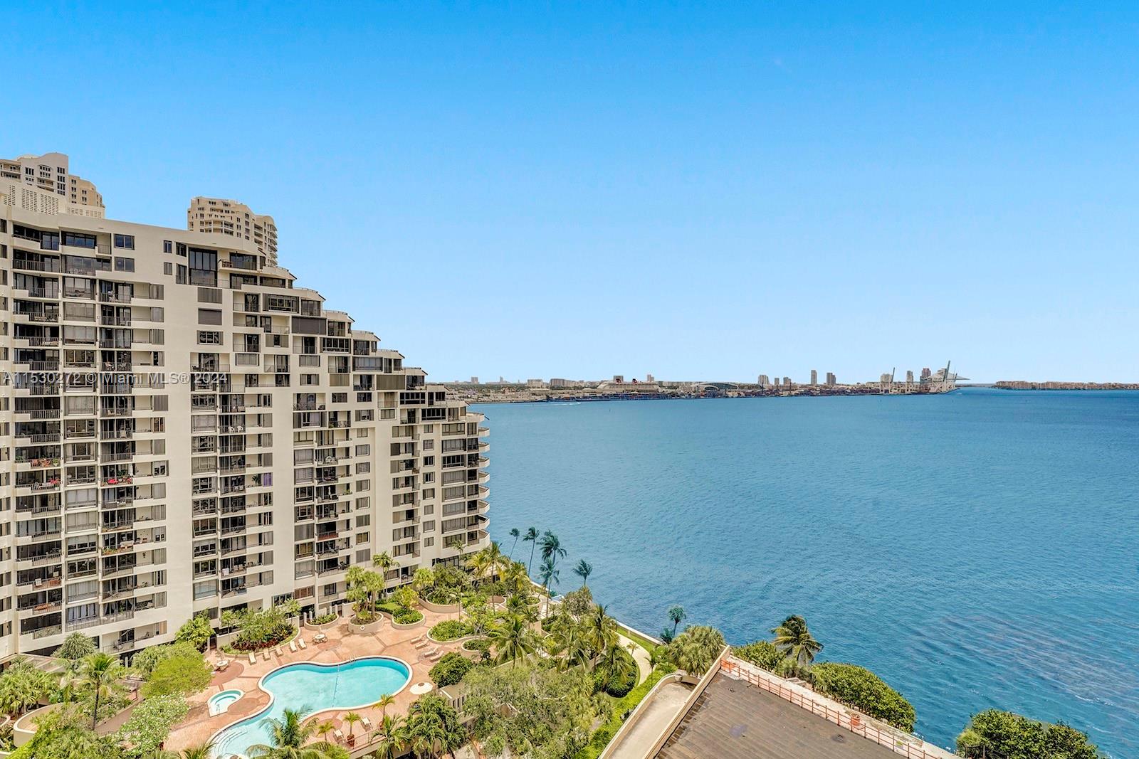 Magnificent 2bed/2bath condo with beautiful bay and city views at Brickell Key! Completely renovated; new baths, new kitchen with stainless steel appliances, European style cabinets, molding, wood and marble floors. This gem has lots of natural light, split plan, 2 assigned parking spaces and new AC. Building features valet service, 24hr security, two tennis courts, heated swimming pool & spa, waterfront fitness center & club room with billiards, business center with conference room, 24hr concierge, valet and more. Walking distance to Brickell City Centre, restaurants & parks and minutes to main highways, Miami Beach and downtown. New pool and recently remodeled amenities.