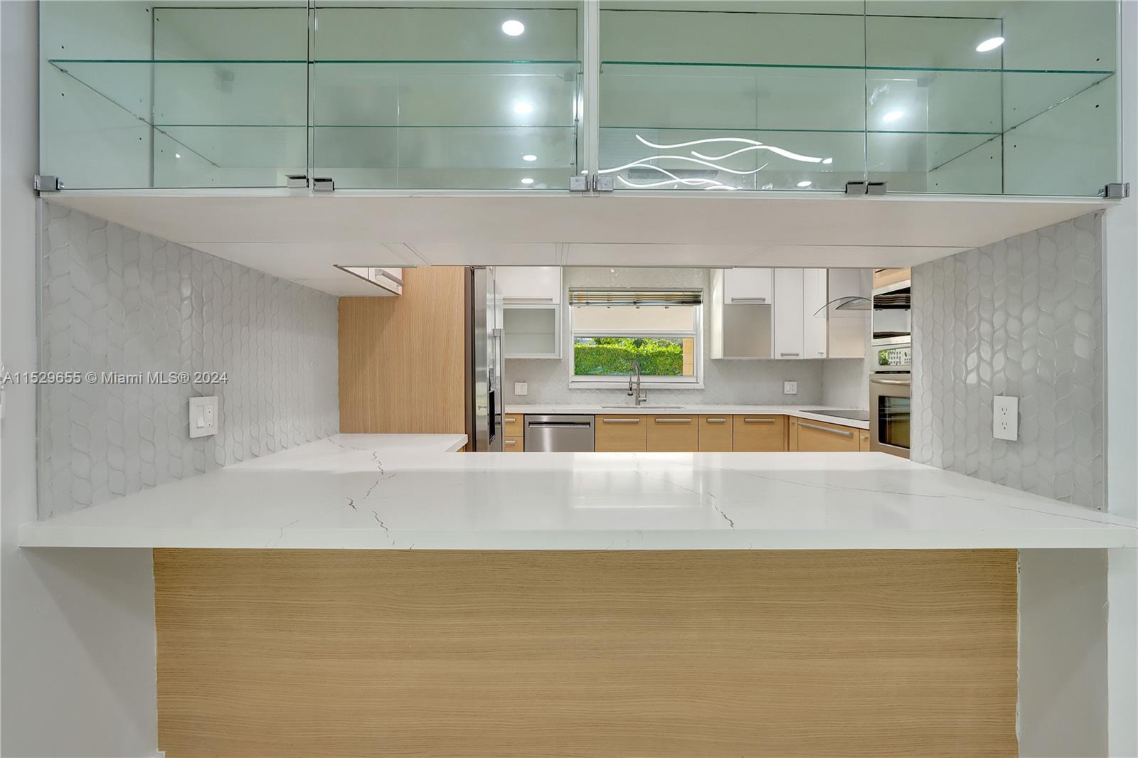 6600 Maynada Street, Coral Gables, Florida 33146, 4 Bedrooms Bedrooms, ,3 BathroomsBathrooms,Residentiallease,For Rent,6600 Maynada Street,A11529655