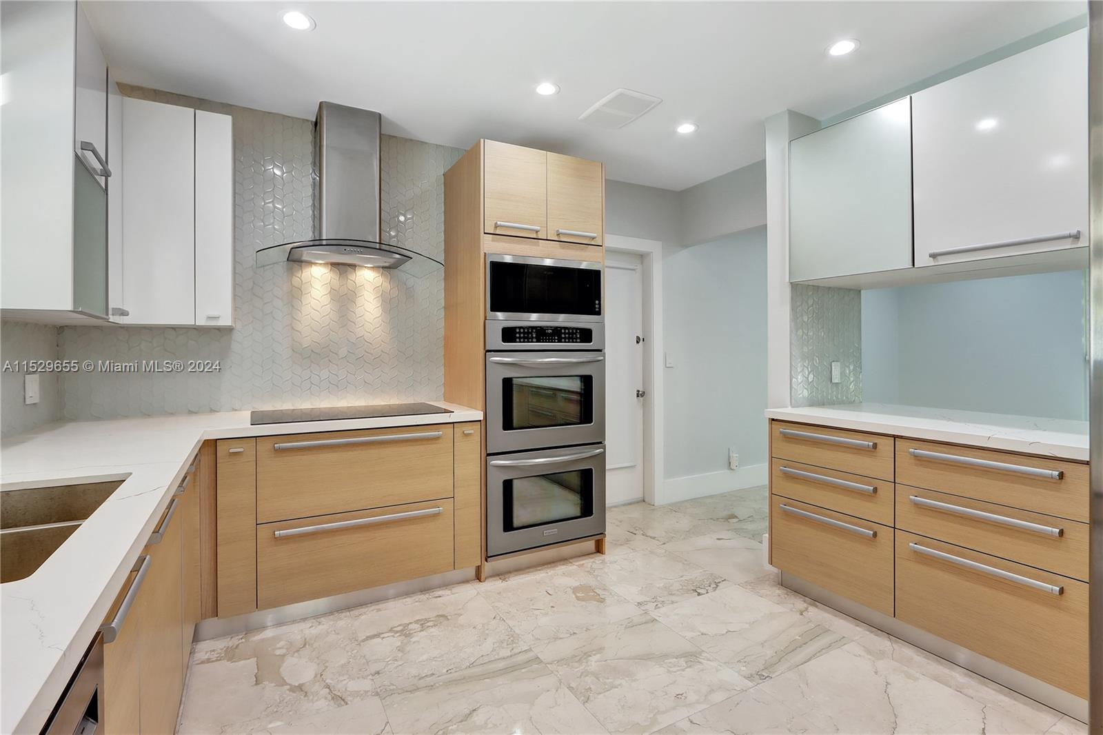 6600 Maynada Street, Coral Gables, Florida 33146, 4 Bedrooms Bedrooms, ,3 BathroomsBathrooms,Residentiallease,For Rent,6600 Maynada Street,A11529655