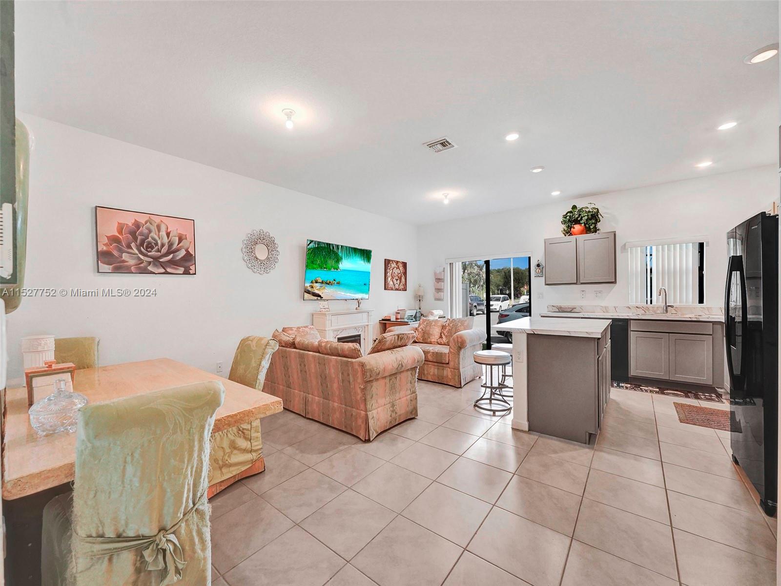 1107 SW 7th Ct, Florida City, Florida 33034, 3 Bedrooms Bedrooms, ,2 BathroomsBathrooms,Residential,For Sale,1107 SW 7th Ct,A11527752