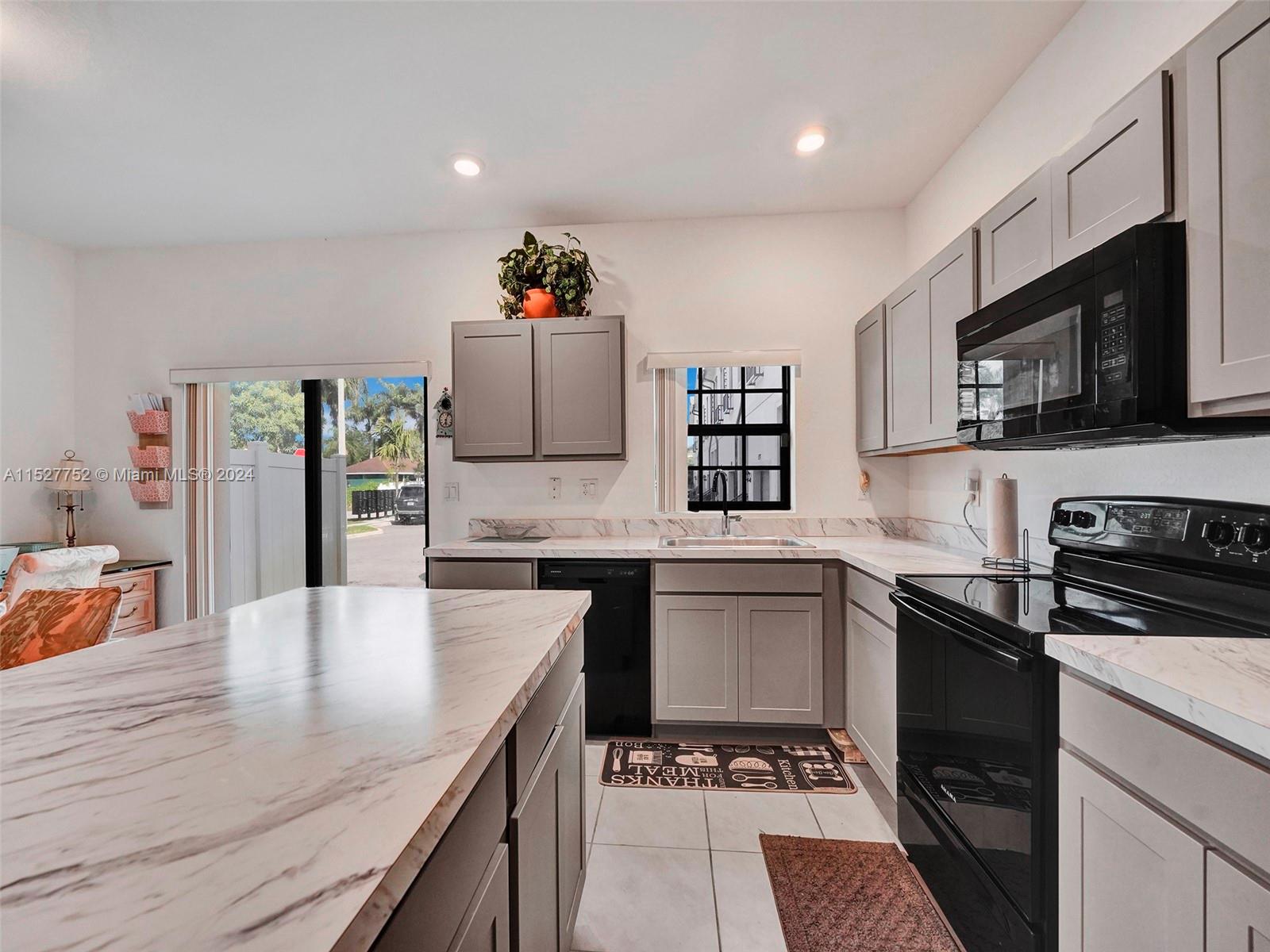 1107 SW 7th Ct, Florida City, Florida 33034, 3 Bedrooms Bedrooms, ,2 BathroomsBathrooms,Residential,For Sale,1107 SW 7th Ct,A11527752