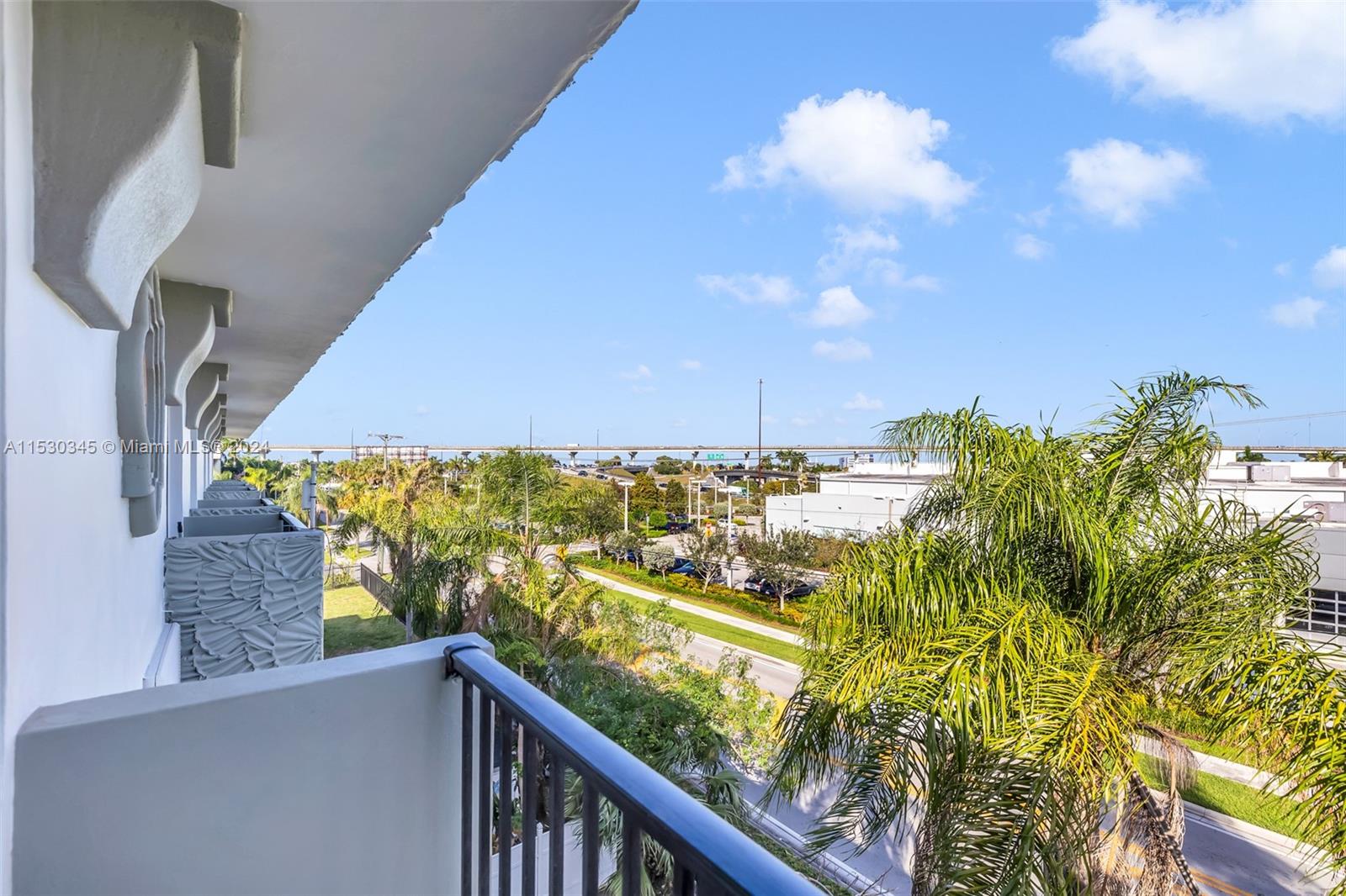 16450 NW 2nd Ave 411, Miami, Florida 33169, 1 Bedroom Bedrooms, ,1 BathroomBathrooms,Residential,For Sale,16450 NW 2nd Ave 411,A11530345