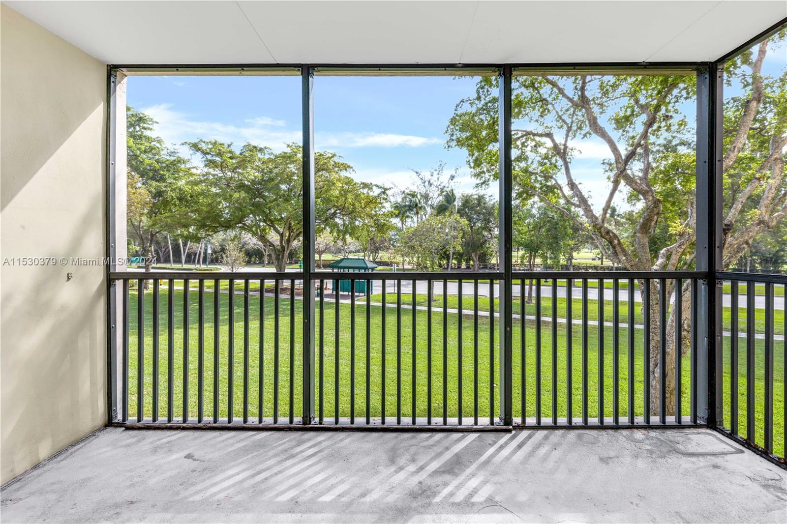 3301 N Country Club Dr 209, Aventura, Florida 33180, 1 Bedroom Bedrooms, ,1 BathroomBathrooms,Residential,For Sale,3301 N Country Club Dr 209,A11530379