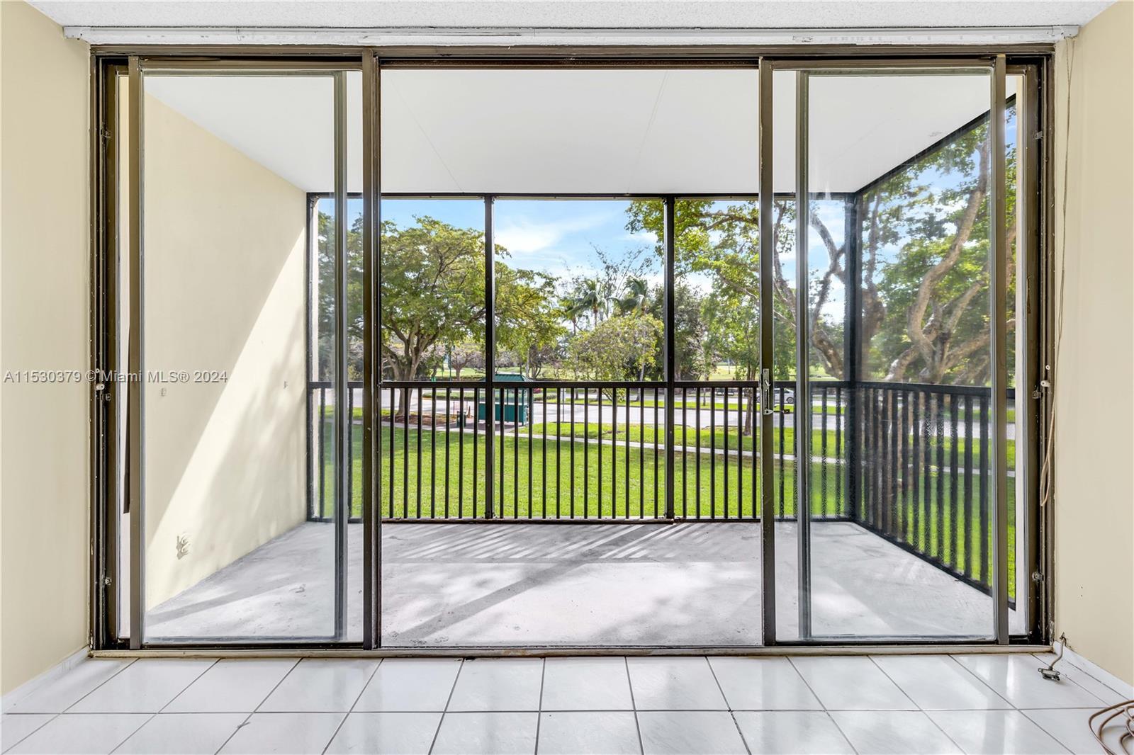 3301 N Country Club Dr 209, Aventura, Florida 33180, 1 Bedroom Bedrooms, ,1 BathroomBathrooms,Residential,For Sale,3301 N Country Club Dr 209,A11530379