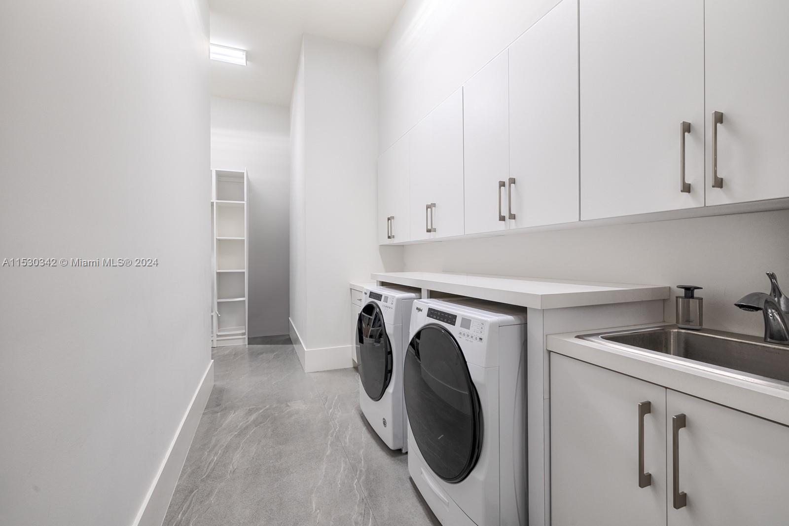 10325 69th Ave, Pinecrest, FL, 33156 United States, 5 Bedrooms Bedrooms, ,5 BathroomsBathrooms,Residential,For Sale,69th Ave,A11530342