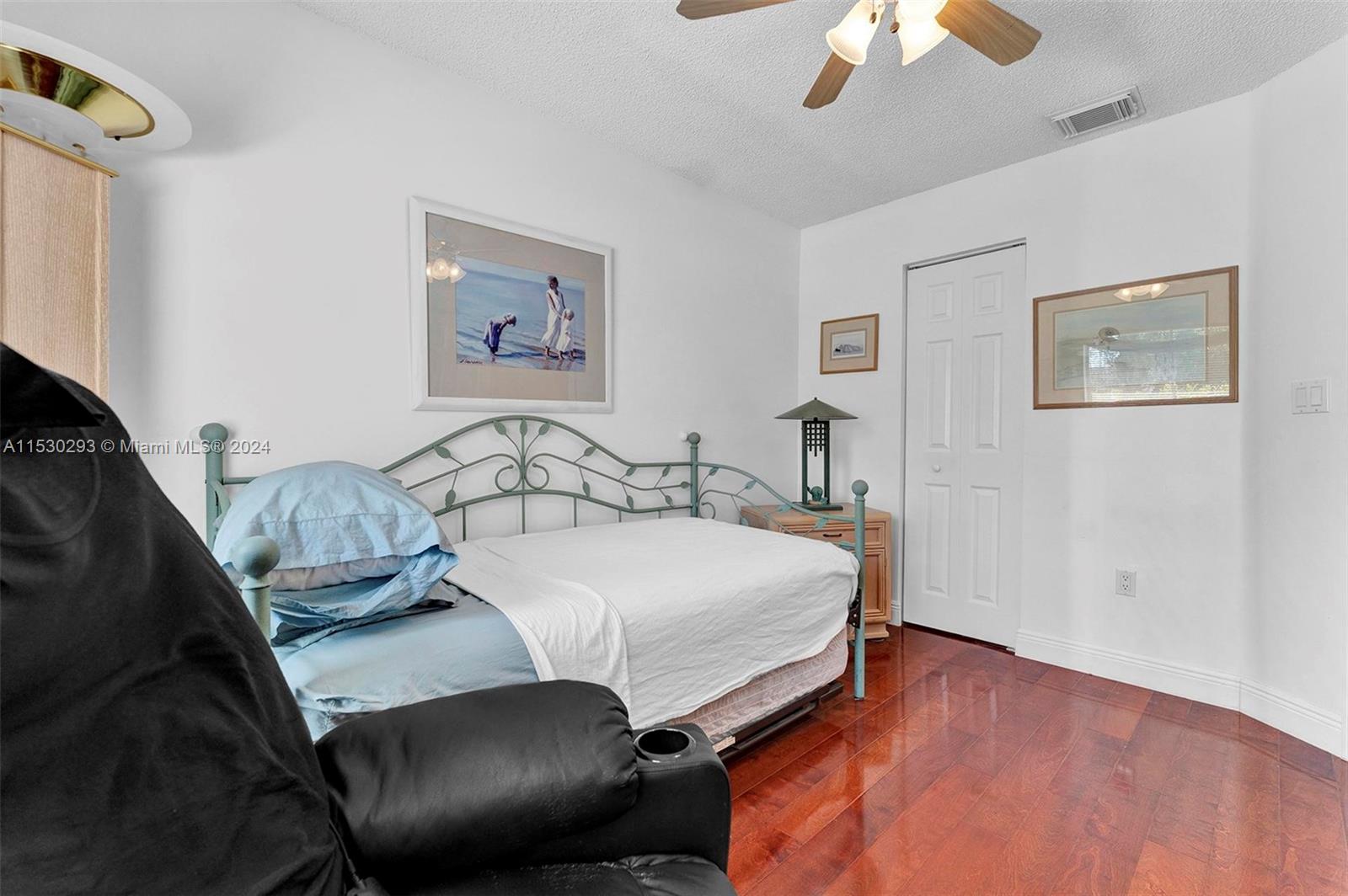 Listing Photo 19