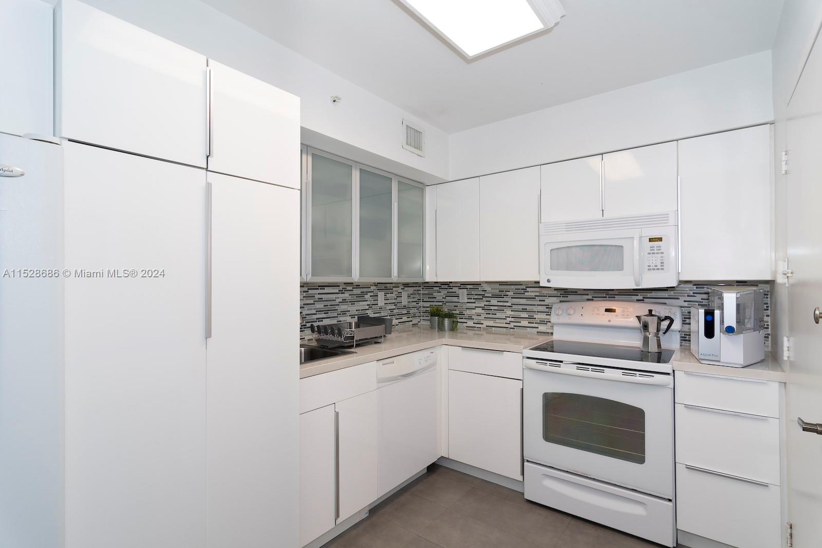 2501 S Ocean Dr 736, Hollywood, Florida 33019, 2 Bedrooms Bedrooms, ,2 BathroomsBathrooms,Residential,For Sale,2501 S Ocean Dr 736,A11528686