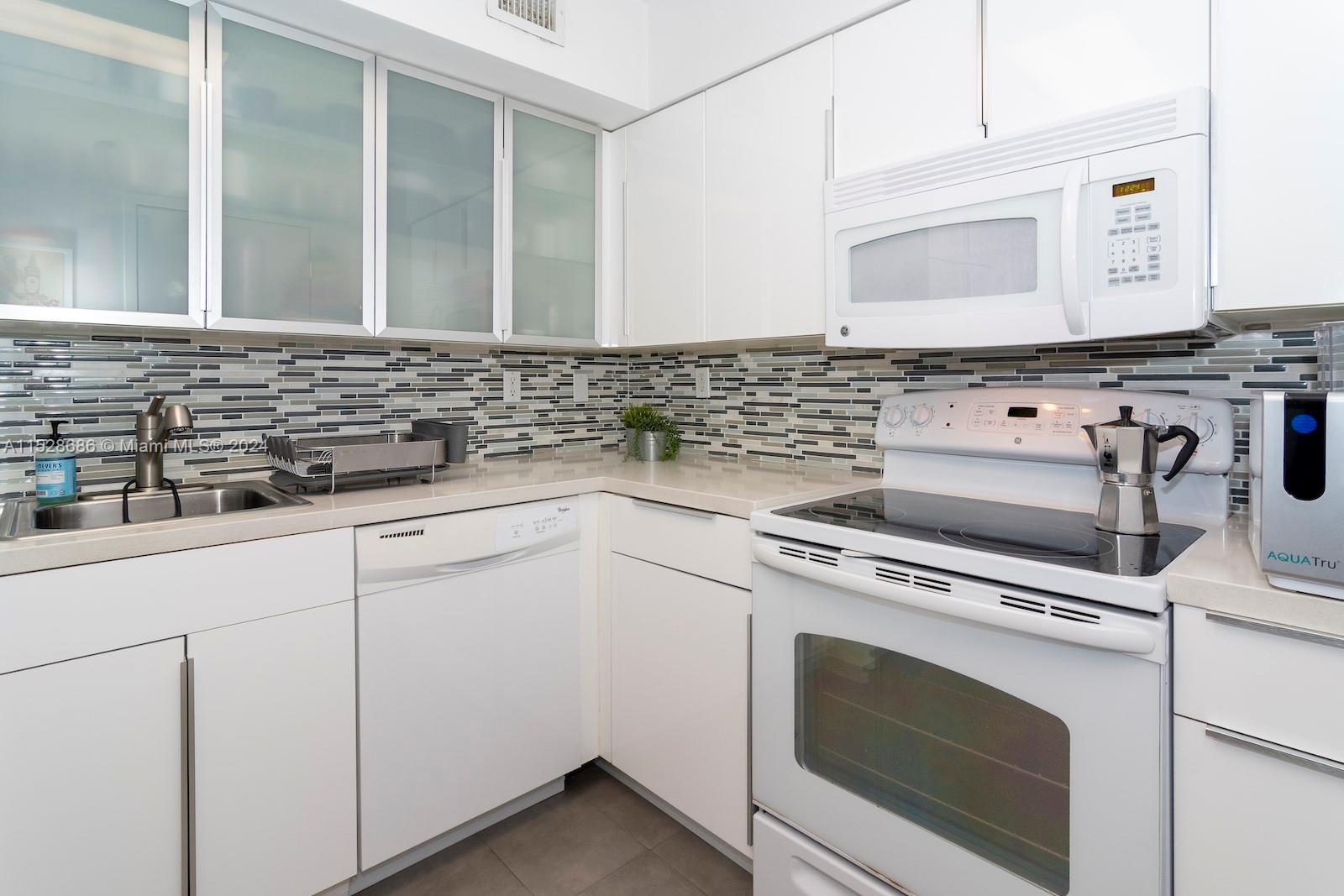 2501 S Ocean Dr 736, Hollywood, Florida 33019, 2 Bedrooms Bedrooms, ,2 BathroomsBathrooms,Residential,For Sale,2501 S Ocean Dr 736,A11528686