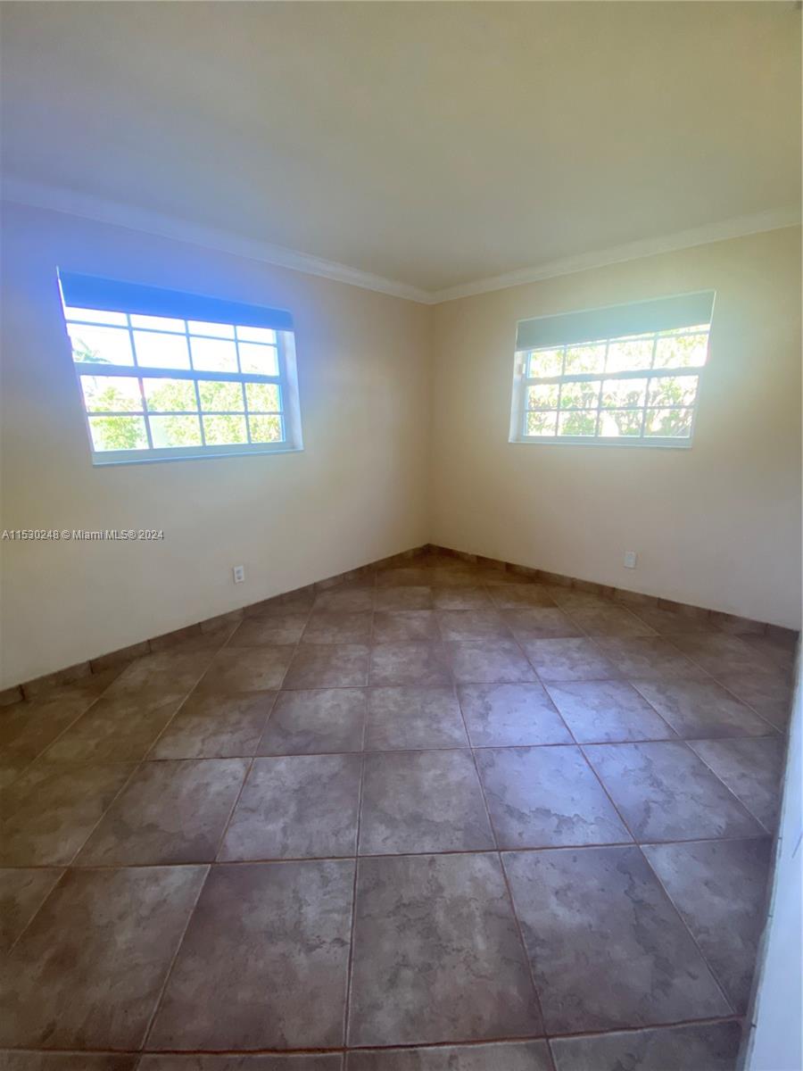 1109 NE 4th St, Hallandale Beach, Florida 33009, 3 Bedrooms Bedrooms, ,2 BathroomsBathrooms,Residentiallease,For Rent,1109 NE 4th St,A11530248