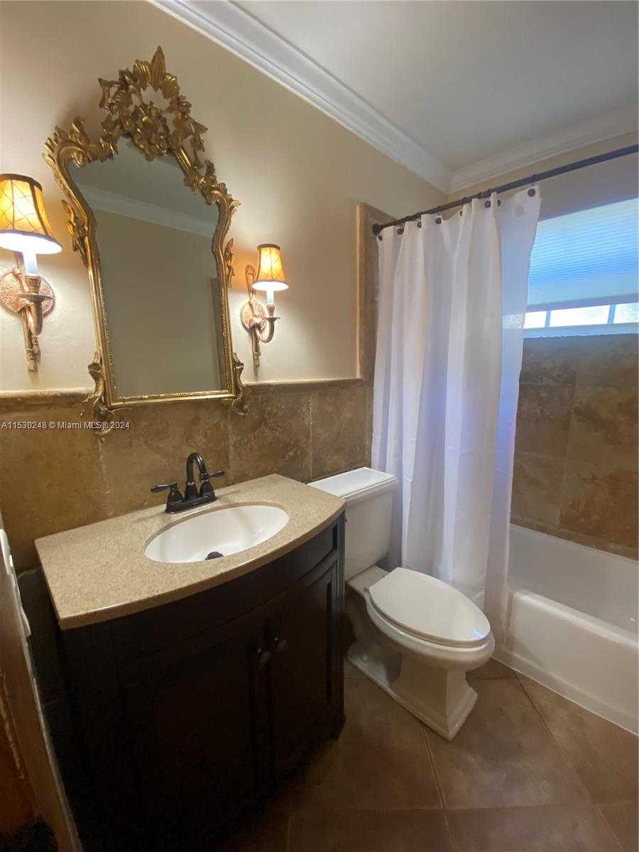 1109 NE 4th St, Hallandale Beach, Florida 33009, 3 Bedrooms Bedrooms, ,2 BathroomsBathrooms,Residentiallease,For Rent,1109 NE 4th St,A11530248