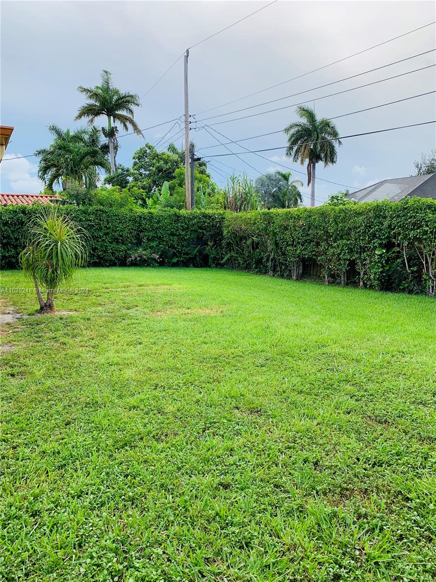 1109 NE 4th St, Hallandale Beach, Florida 33009, 3 Bedrooms Bedrooms, ,2 BathroomsBathrooms,Residentiallease,For Rent,1109 NE 4th St,A11530248