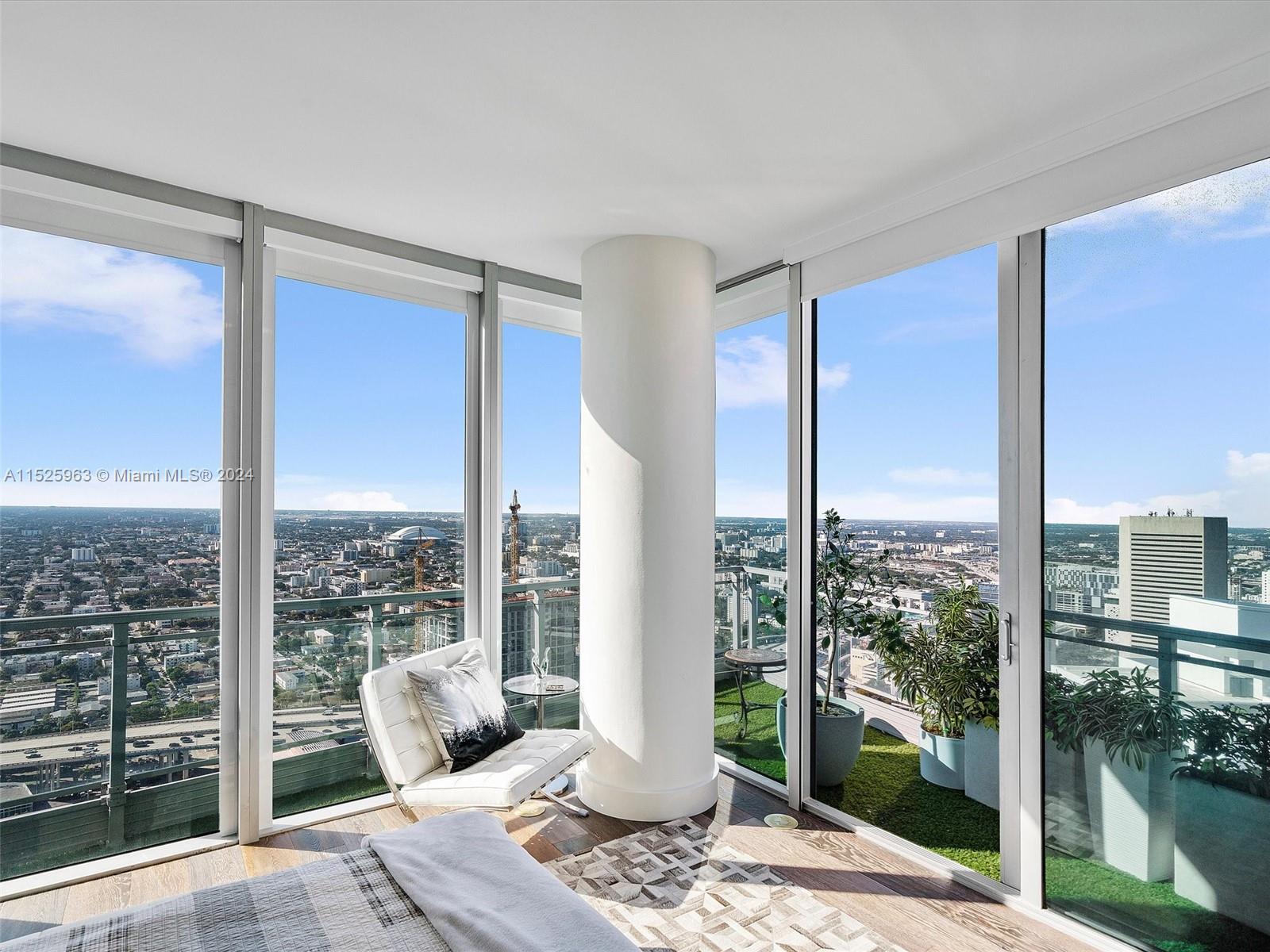 92 SW SW 3rd Street PH5209, Miami, Florida 33130, 3 Bedrooms Bedrooms, ,2 BathroomsBathrooms,Residential,For Sale,92 SW SW 3rd Street PH5209,A11525963