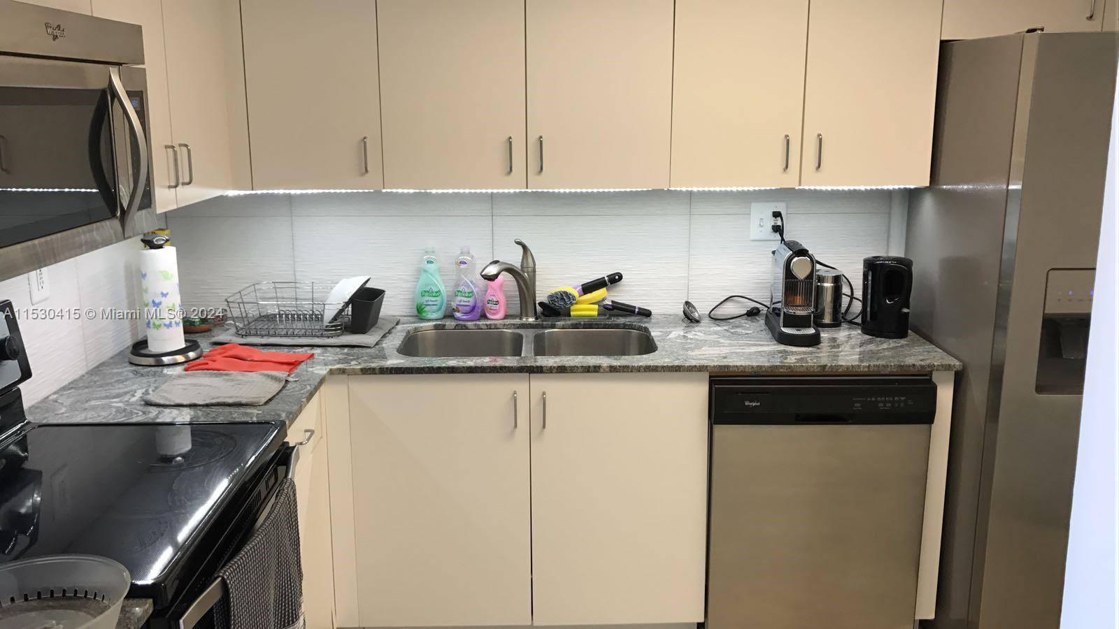 3300 NE 192nd St 1109, Aventura, Florida 33180, 2 Bedrooms Bedrooms, ,2 BathroomsBathrooms,Residentiallease,For Rent,3300 NE 192nd St 1109,A11530415