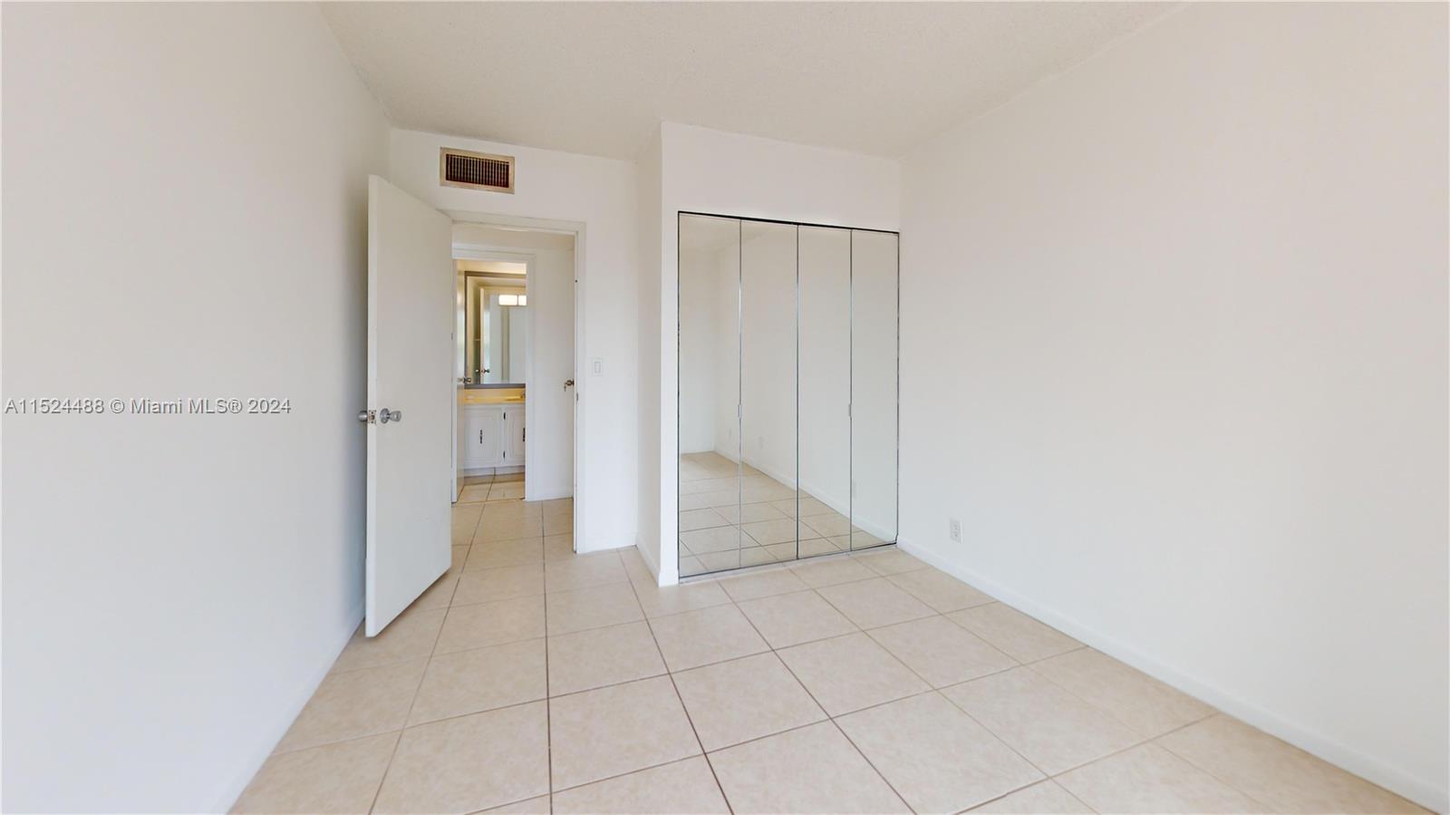 2000 Atlantic Shores Blvd 120, Hallandale Beach, Florida 33009, 2 Bedrooms Bedrooms, ,2 BathroomsBathrooms,Residentiallease,For Rent,2000 Atlantic Shores Blvd 120,A11524488